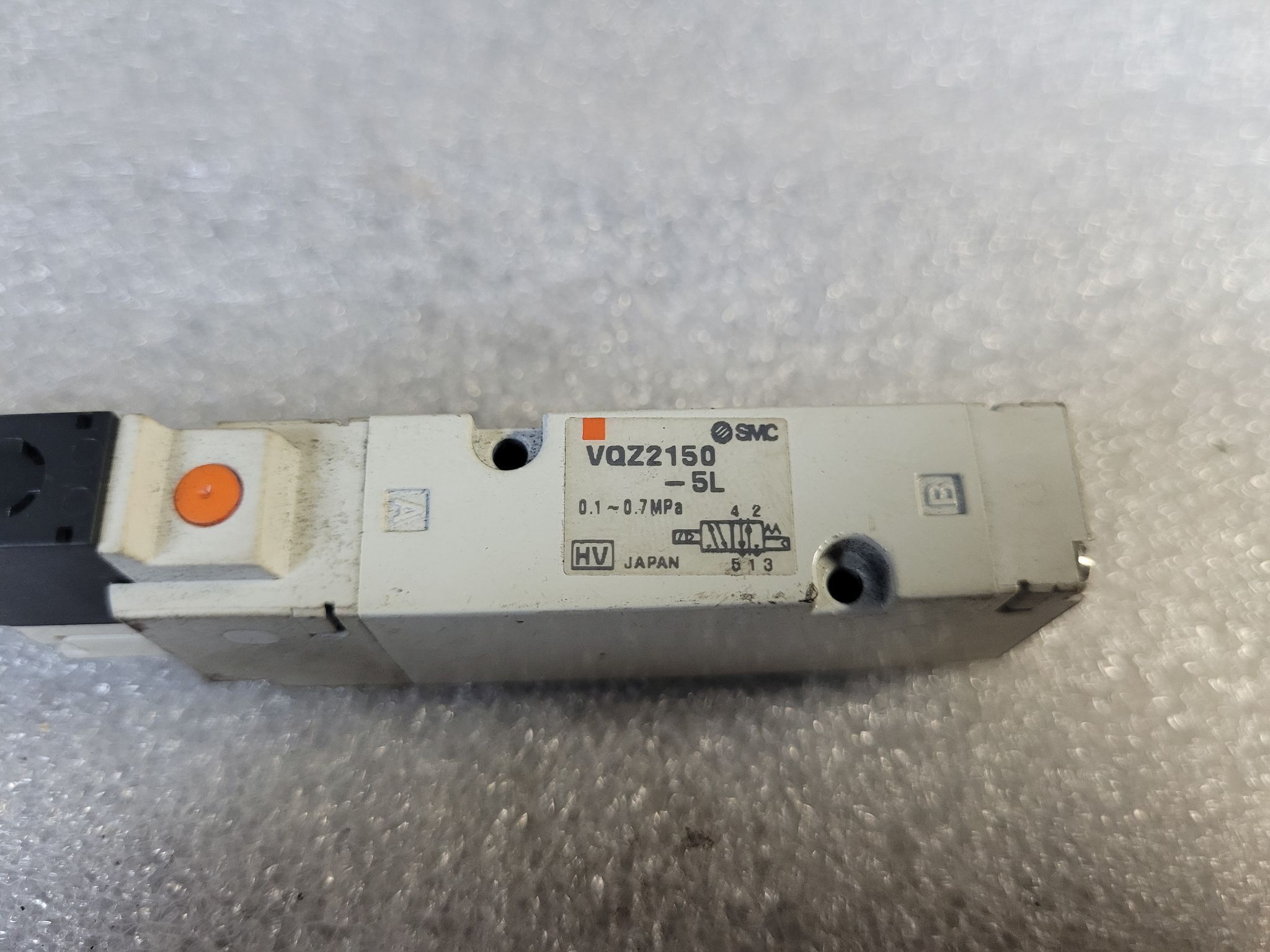 SMC VQZ2150-5L Solenoid Valve USED 2