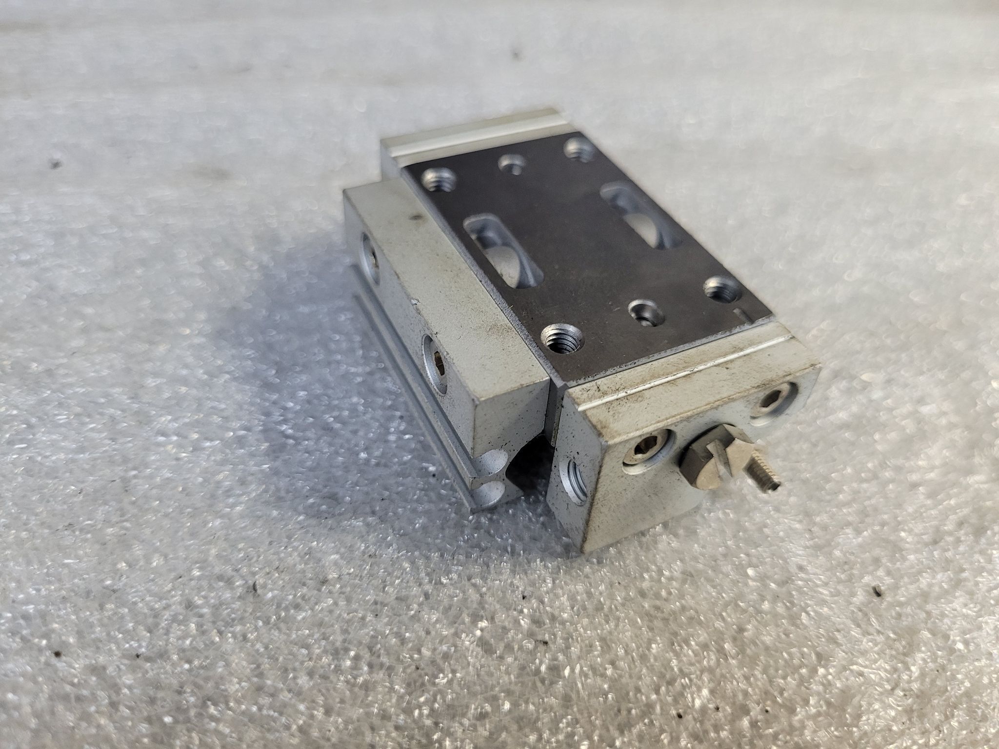 SMC MXP10-10 Precision Slide Table USED 1