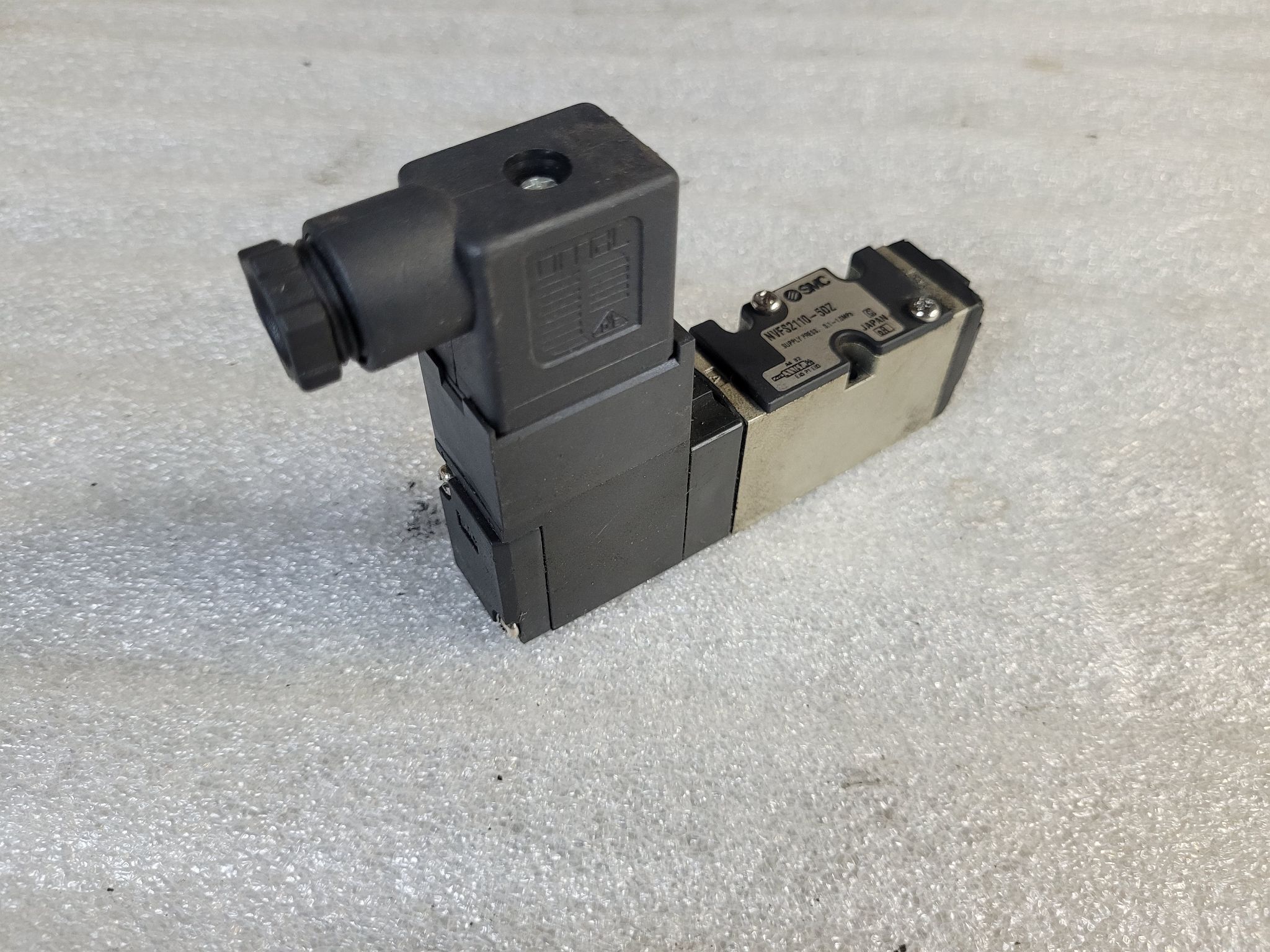 SMC NVFS2110-5DZ Solenoid Valve USED 0