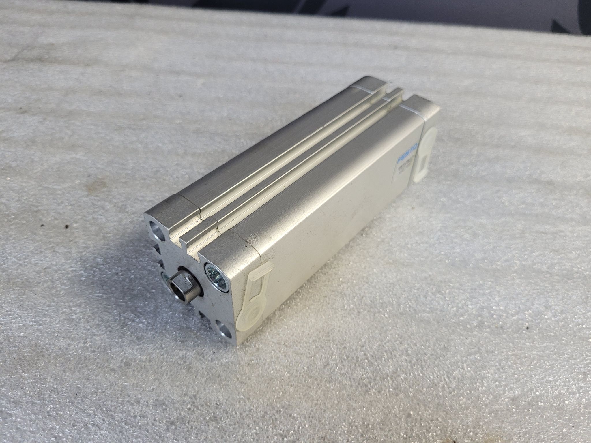 FESTO ADN-32-100-I-P-A Compact Air Cylinder USED 0