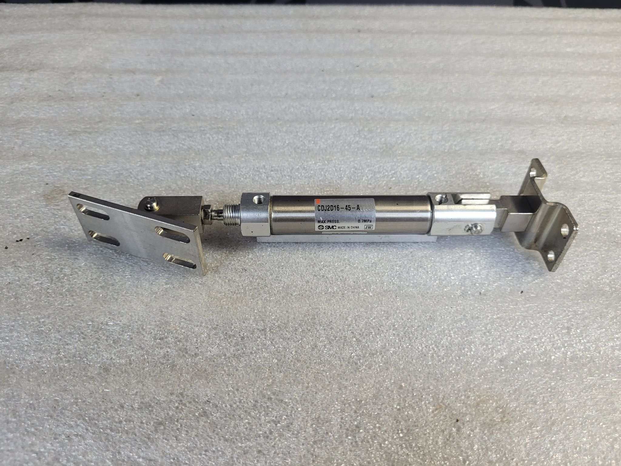 SMC CDJ2D16-45-A Mini Air Cylinder USED 0