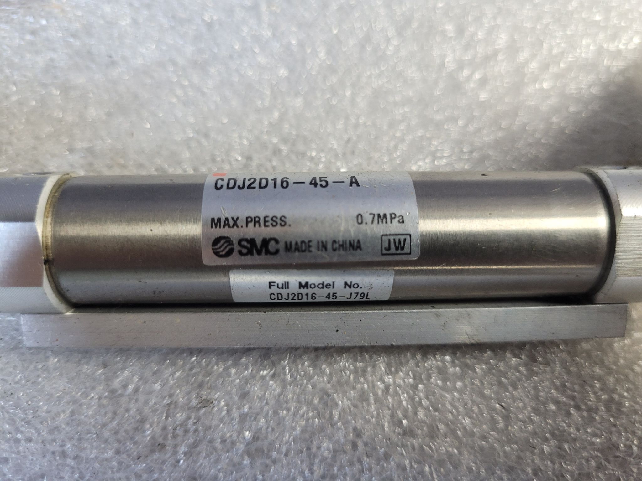 SMC CDJ2D16-45-A Mini Air Cylinder USED 3