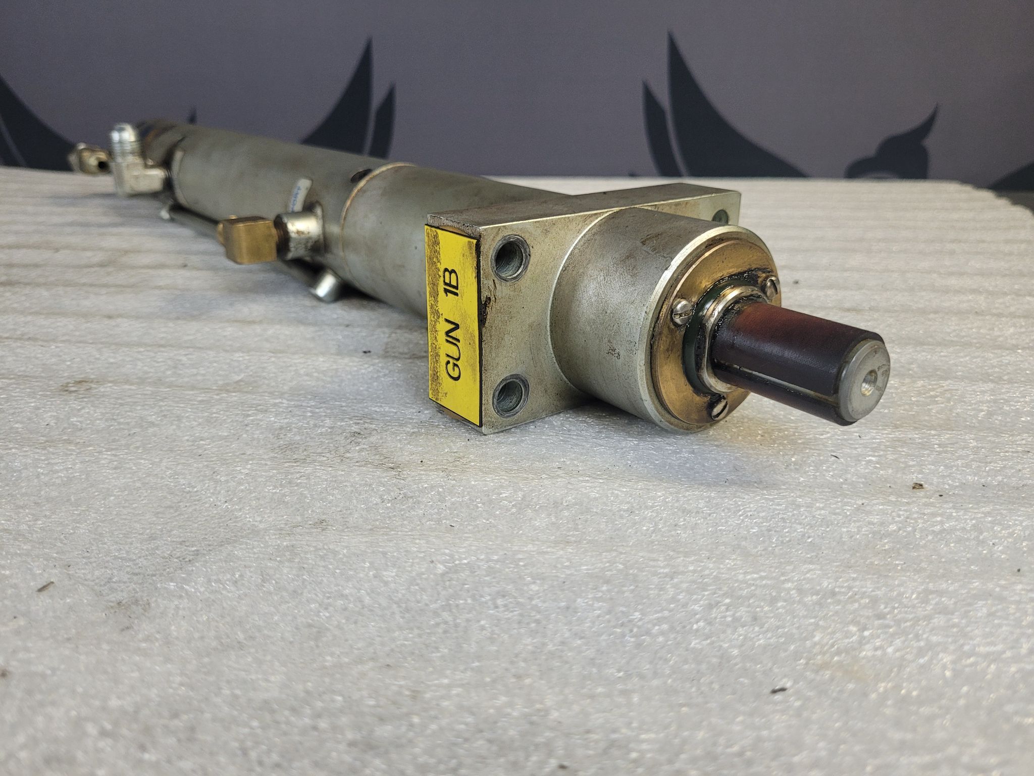 CENTERLINE WYS22FF2628NAZ1 OHMA Cylinder USED 1