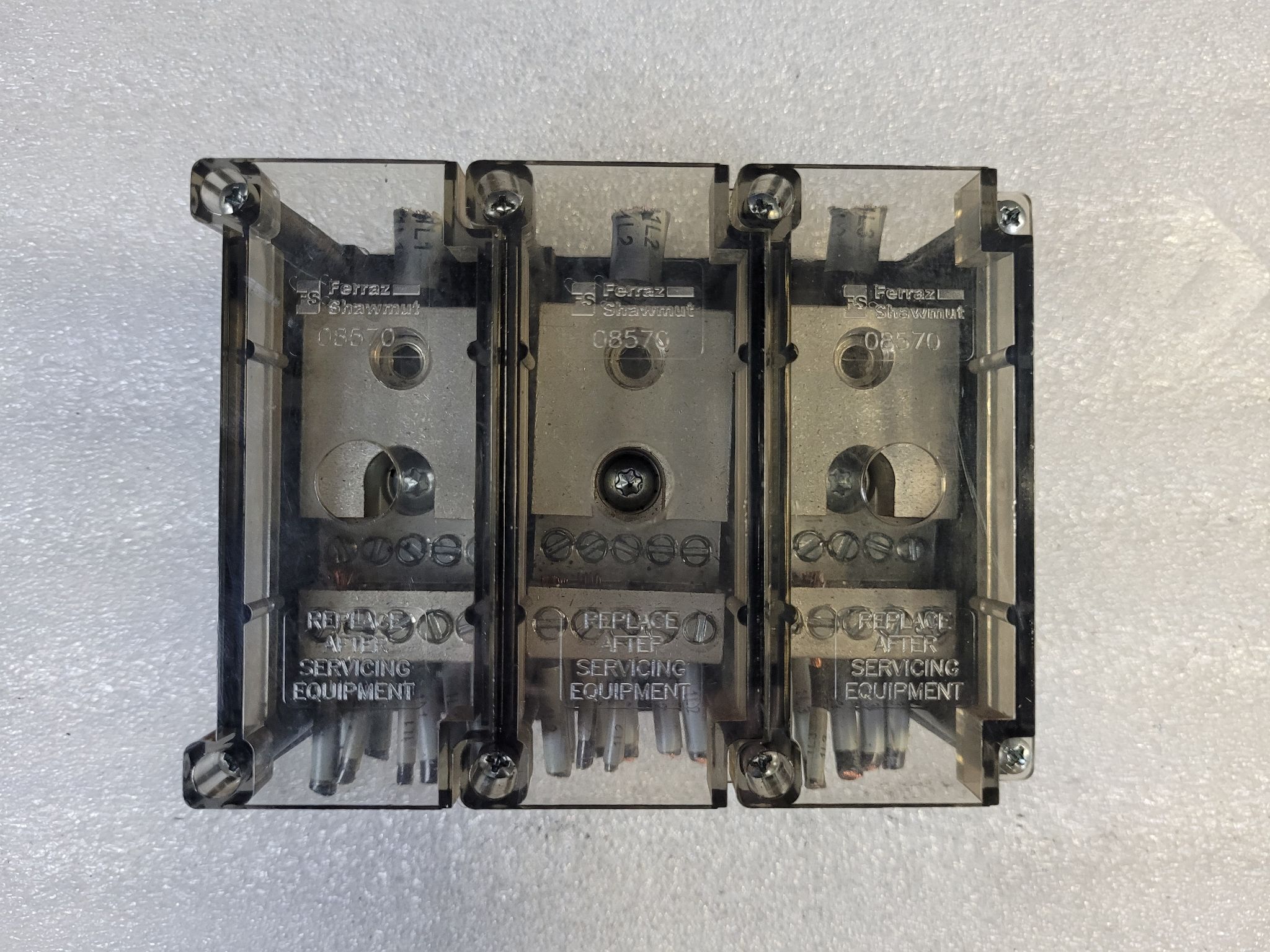 FERRAZ SHAWMUT 67593 Power Distribution Block 175A 600V 3P USED 0