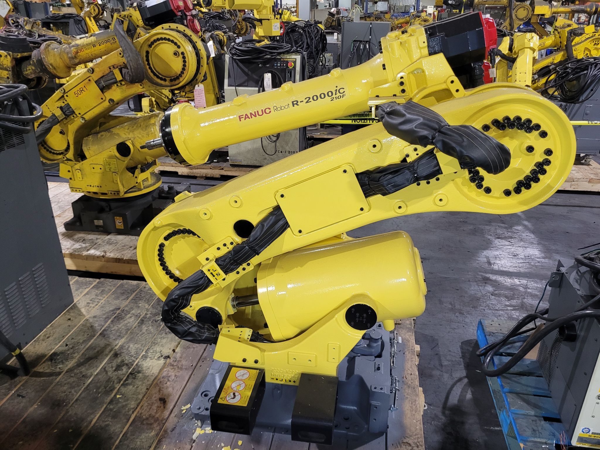 FANUC R-2000iC/210F w/ R-30iB Controls Refurbished - MISSING WRIST 3