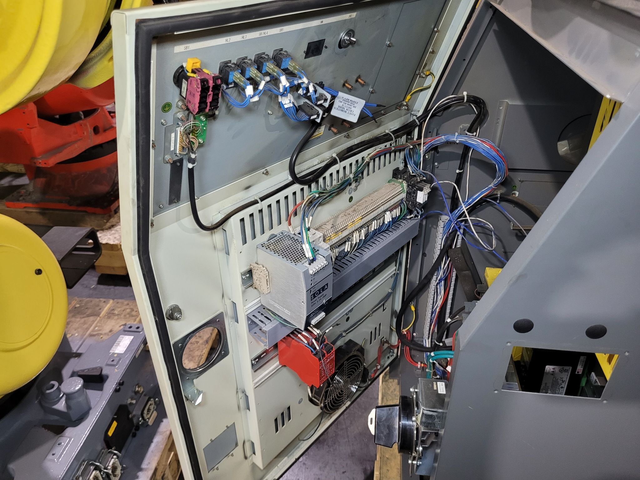 FANUC R-2000iC/210F w/ R-30iB Controls Refurbished - MISSING WRIST 6