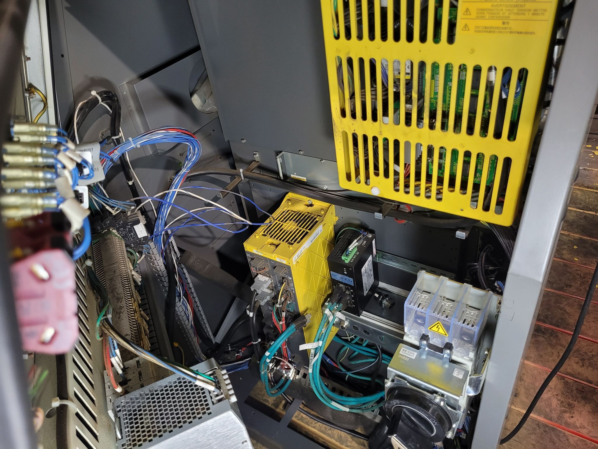 FANUC R-2000iC/210F w/ R-30iB Controls Refurbished - MISSING WRIST 7