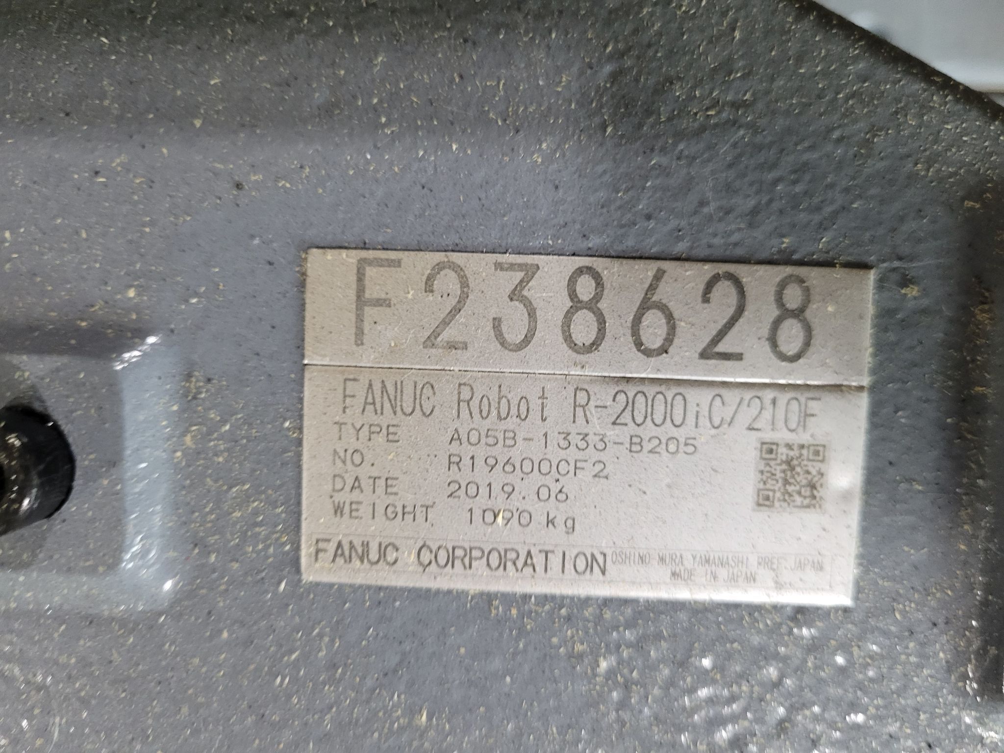 FANUC R-2000iC/210F w/ R-30iB Controls Refurbished - MISSING WRIST 8