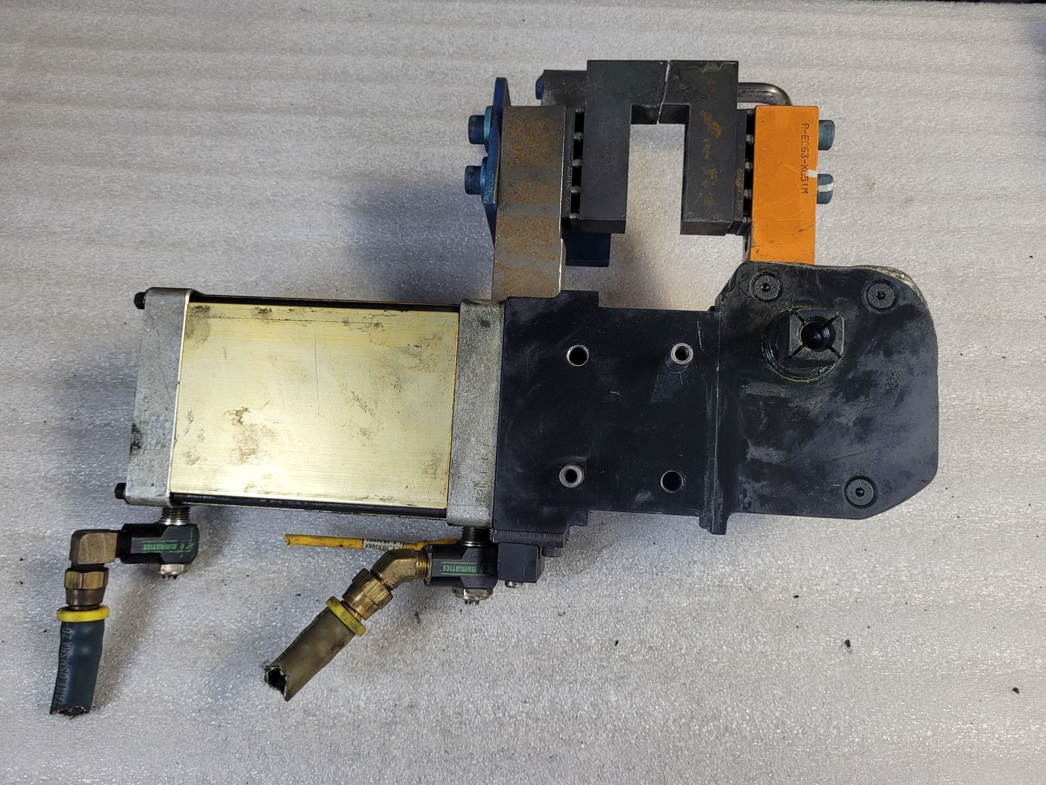 NORGREN EC63GN100XG51M-20 Power Clamp 100mm Bore 90° USED 0