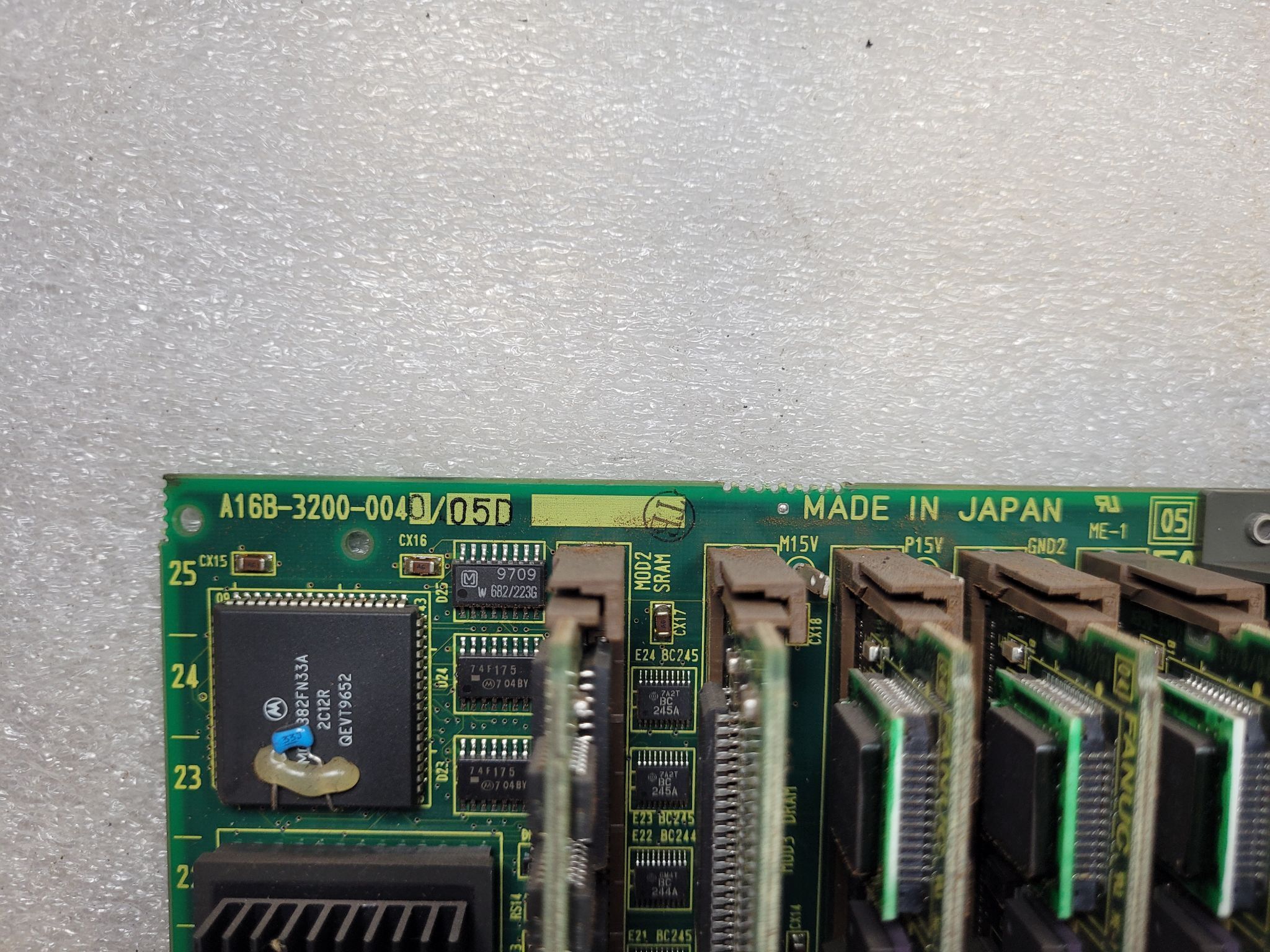 FANUC A16B-3200-0040 /05D PCB - R-J2 Main CPU USED 4