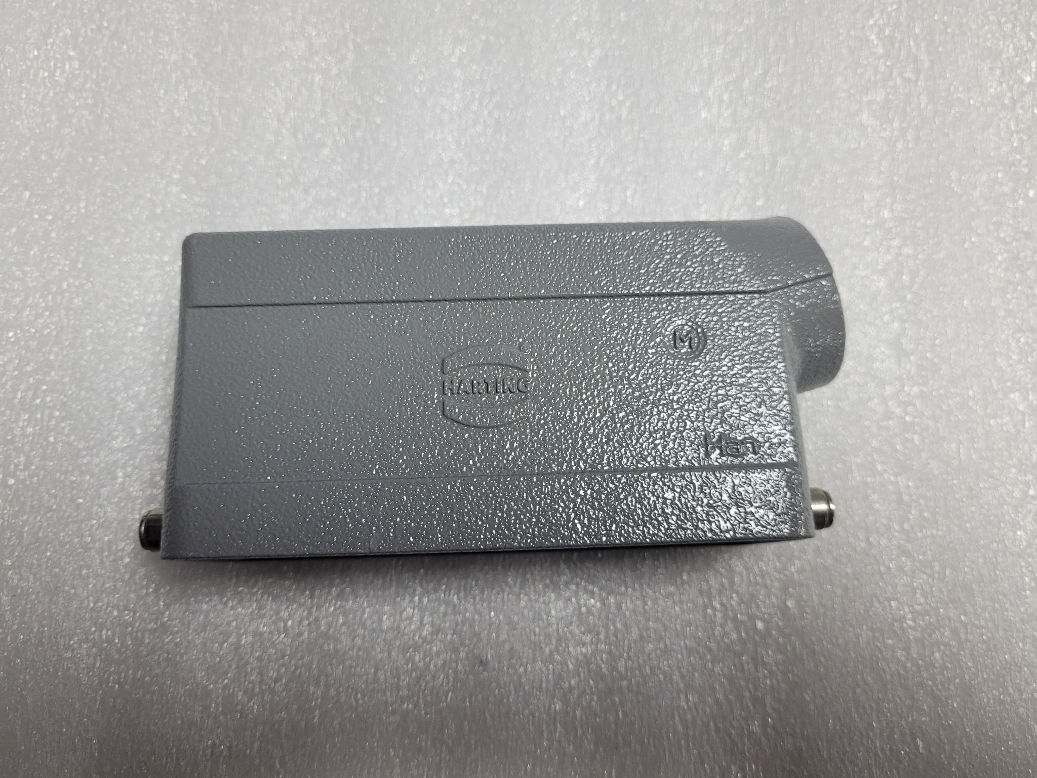 HARTING Han 24B-gs-R-M32 Heavy Duty Connector Hood Side Entry M32 NEW 1
