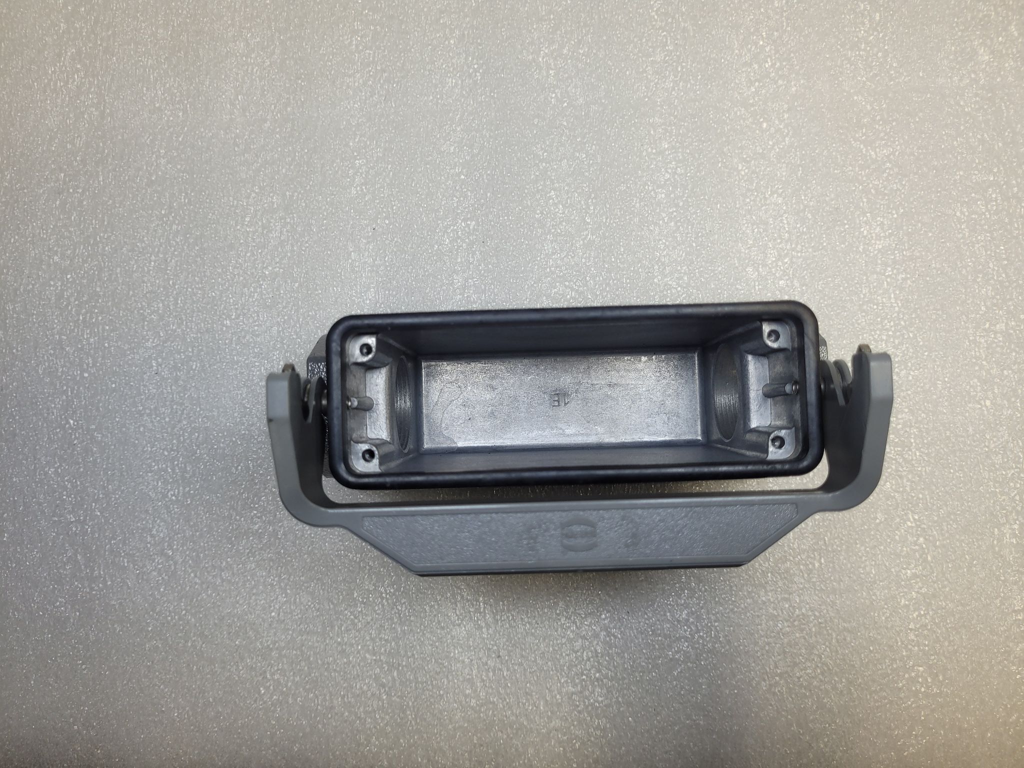 HARTING Han-24B-asg2-LB-M32 Heavy Duty Connector Hood Dual M32 Entry NEW 2