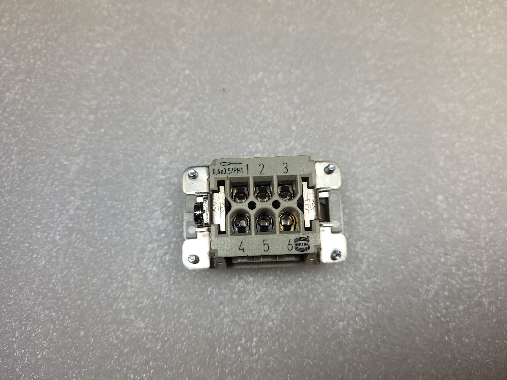 HARTING Han-6E-STI-S Male Connector Insert 6-Pin 16A 500V NEW 4