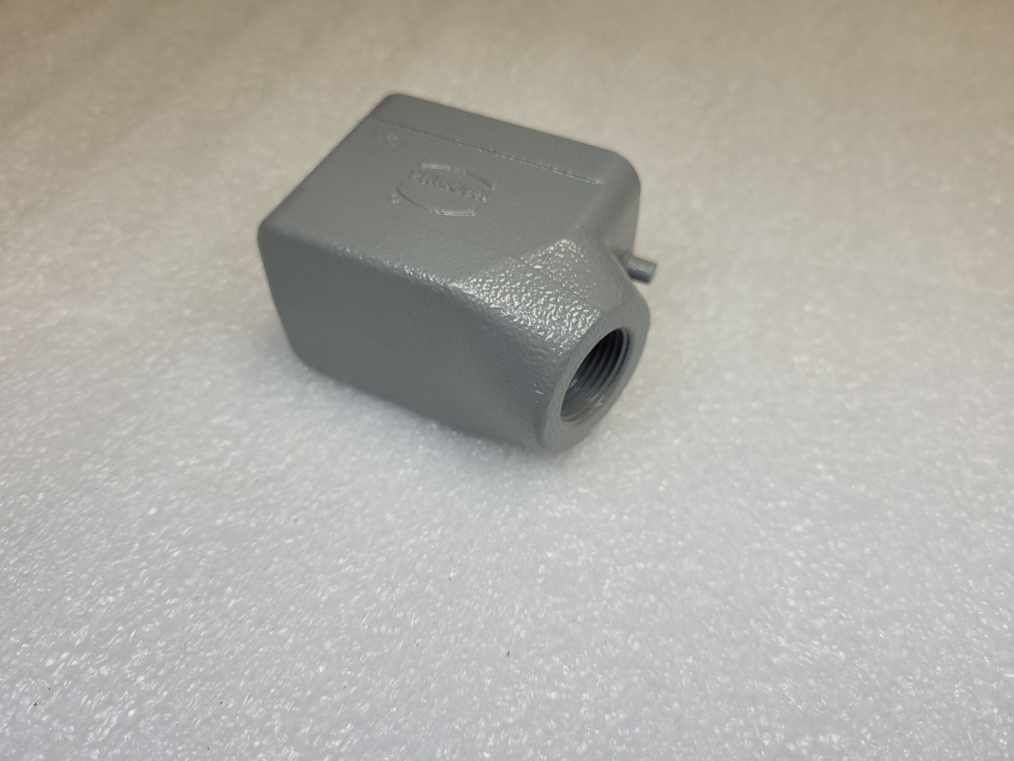HARTING HAN-6B-GS-M20 Metal Hood Side Entry M20 NEW 3