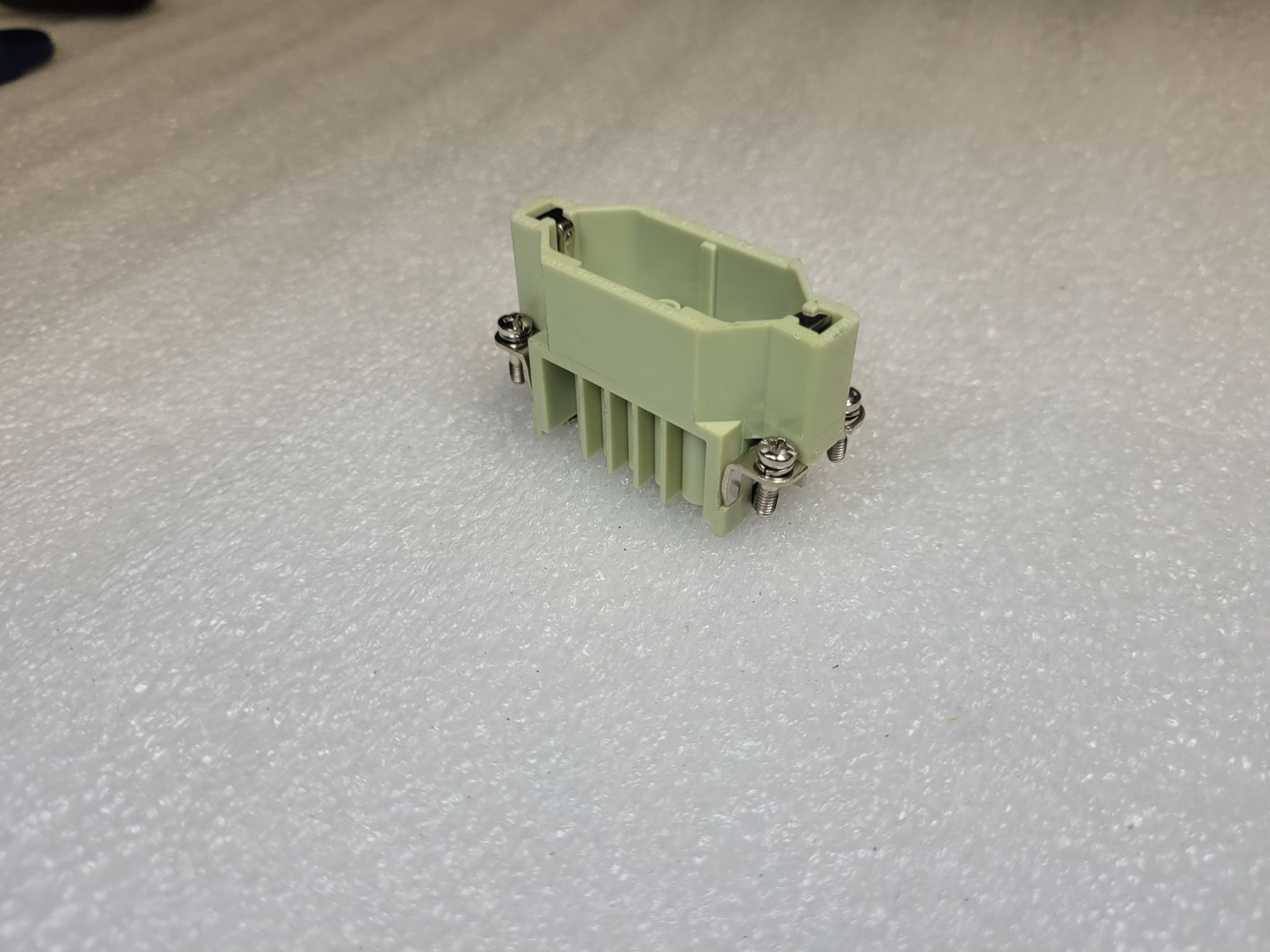 HARTING HAN-15D-STI-C Connector Insert Male 15-Position Crimp NEW 1