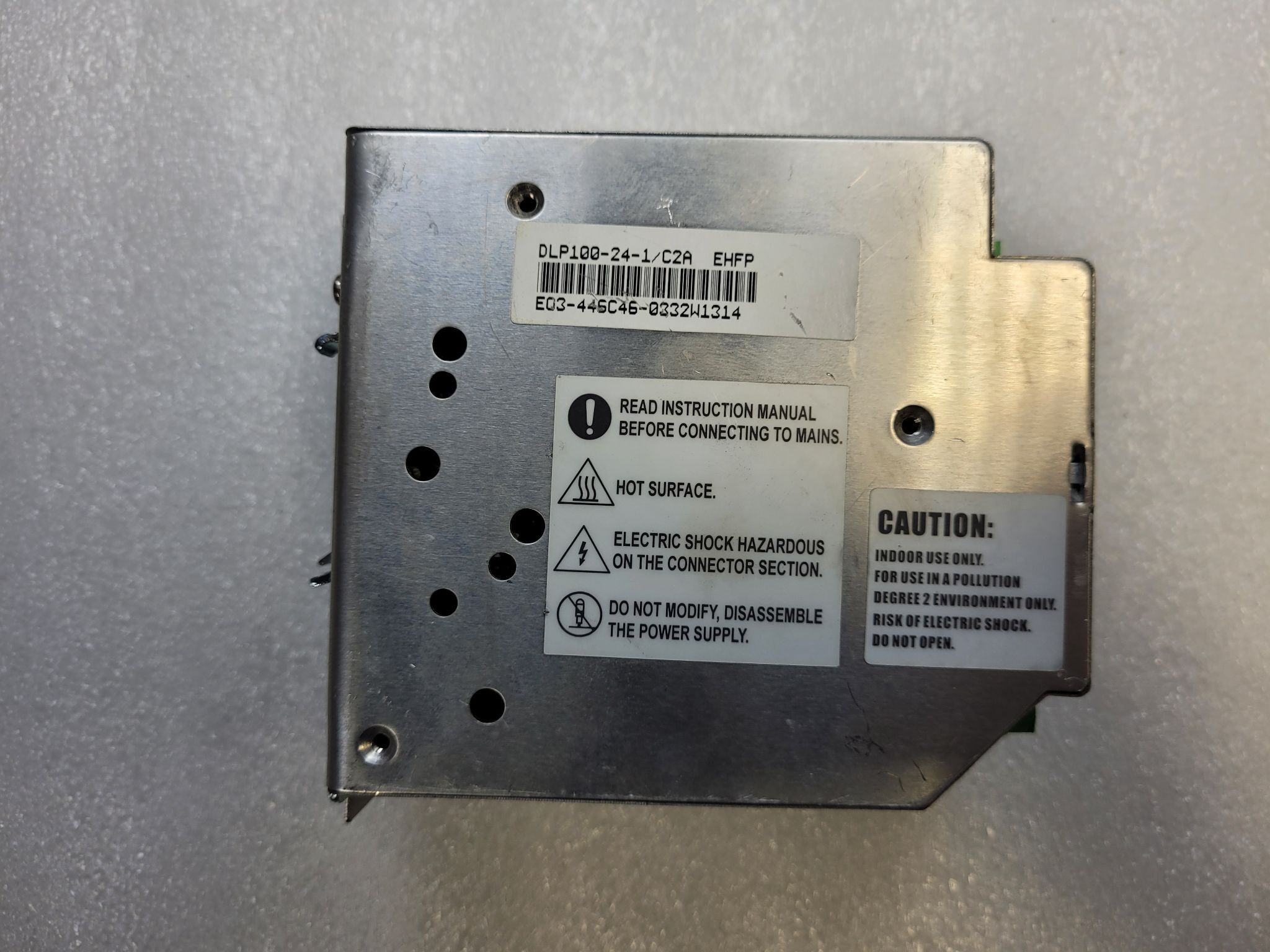 TDK-LAMBDA DLP100-24-1/C2A DIN Rail Power Supply 24VDC 3.7A USED 1