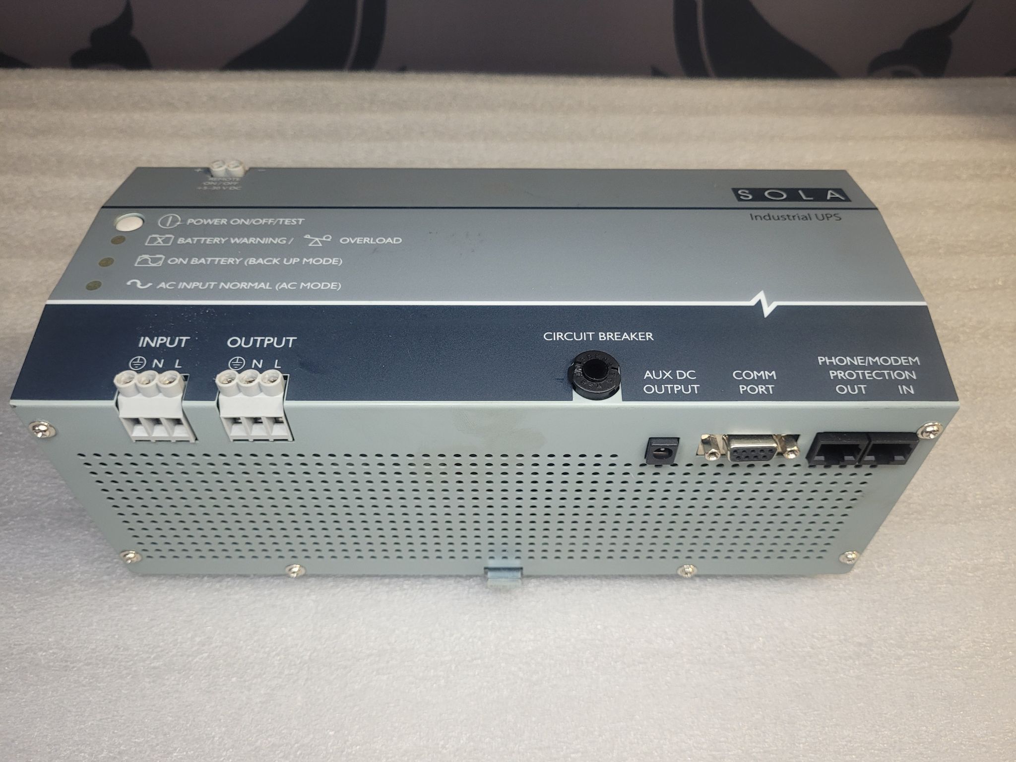 SOLA SDU 500 DIN Rail UPS 500VA 300W 120VAC USED 1