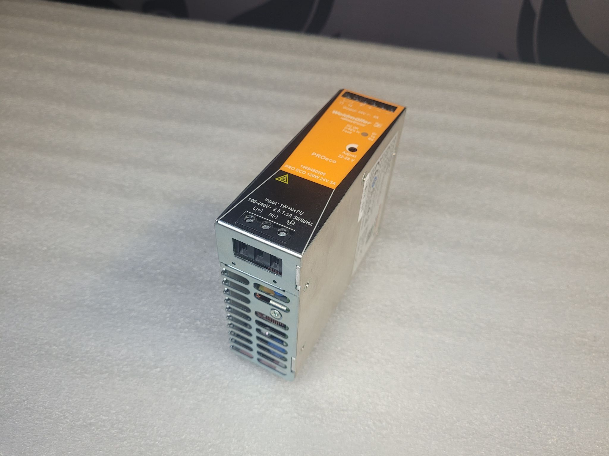 WEIDMULLER 1469480000 DIN Rail Power Supply 24VDC 5A 120W USED 1