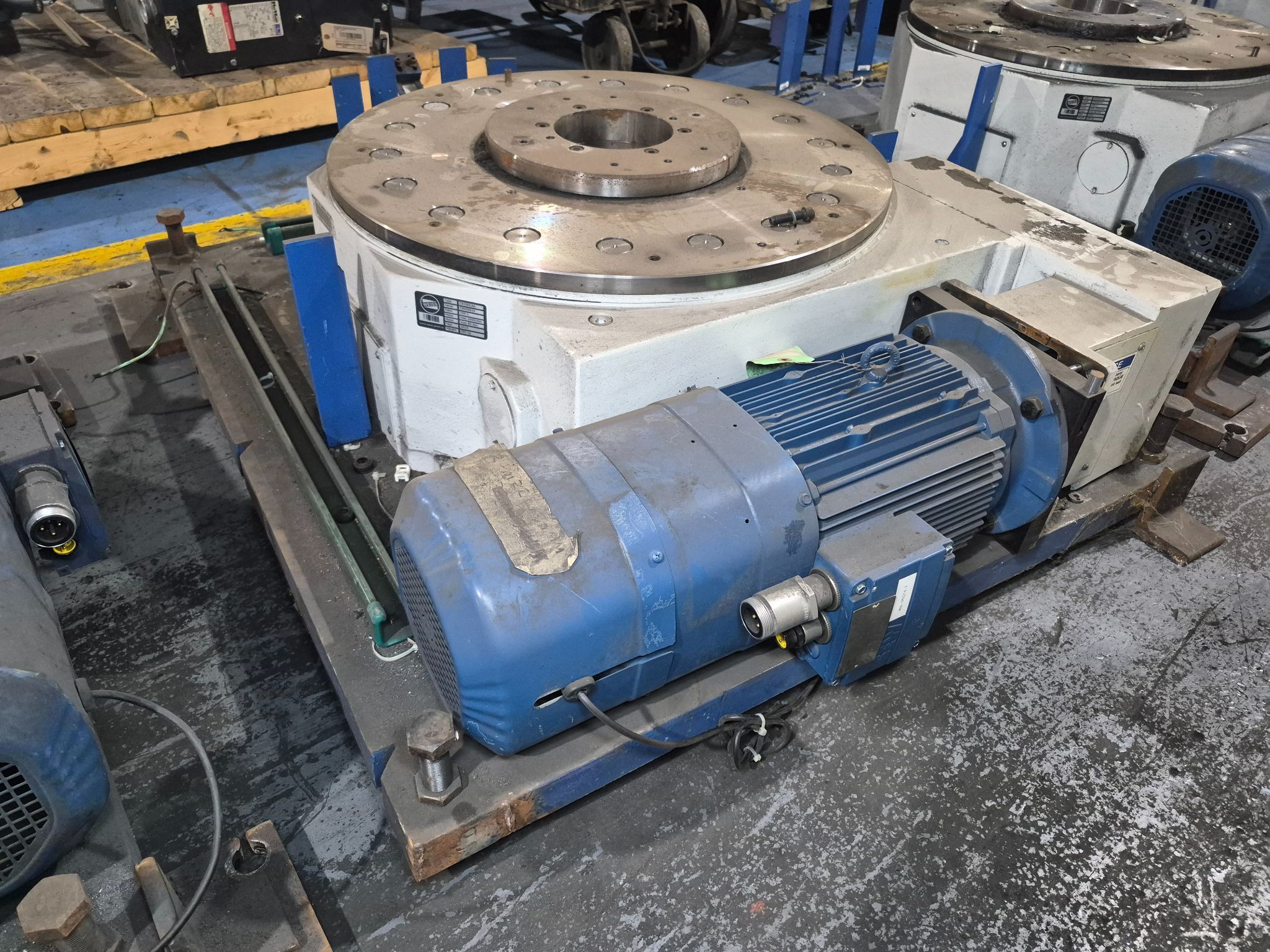 WEISS CR700CAA Heavy-Duty Rotary Indexing Table USED 1