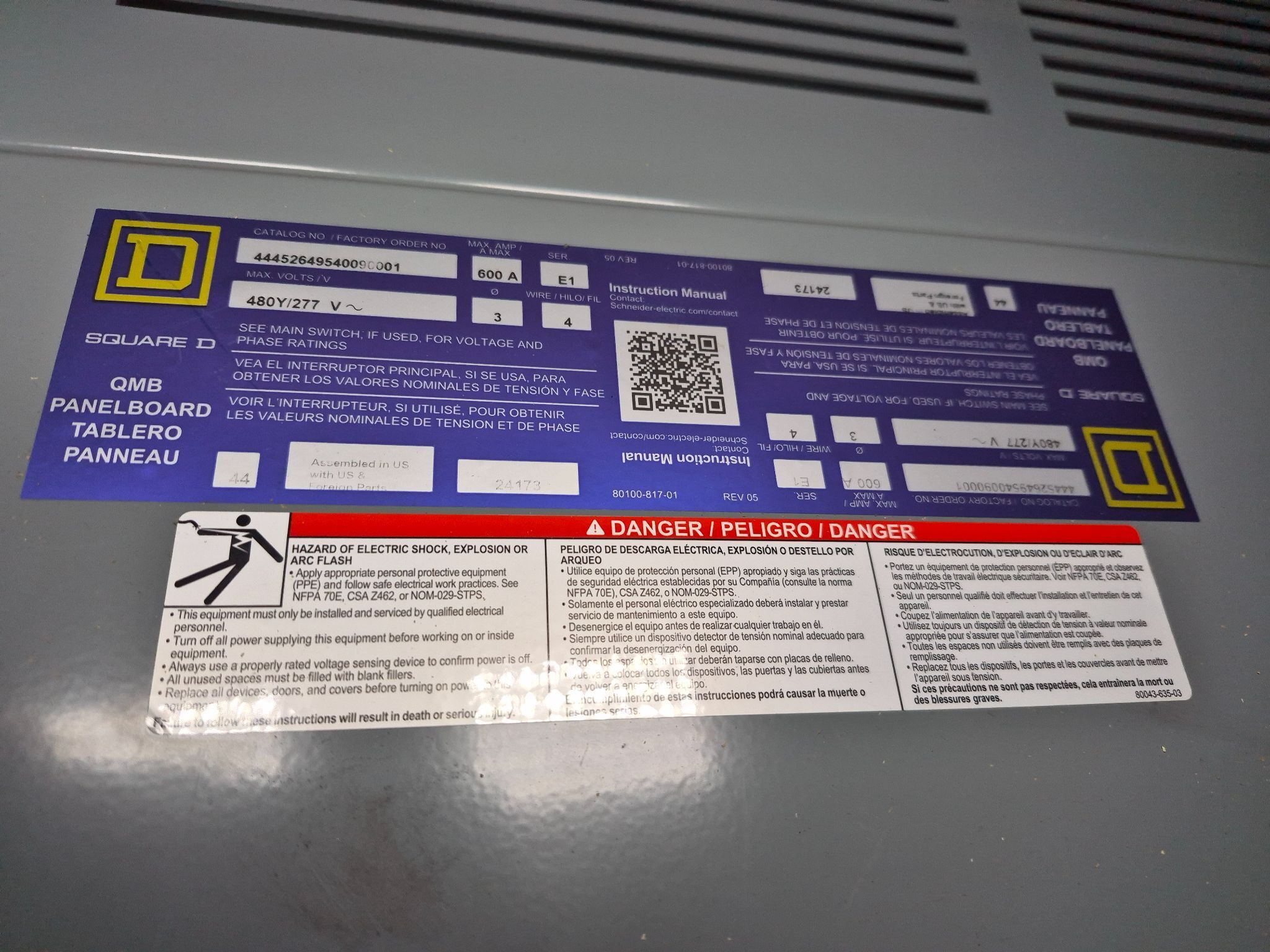 SQUARE D 600A QMB Panelboard 480Y/277V (8X60A - 8X30A) NEW 2
