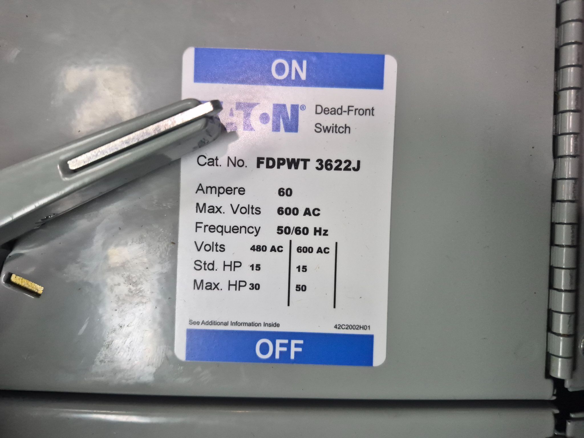 EATON 600A POW-R-LINE PRL4 480V Panelboard (8X60A - 12X30A) NEW 4