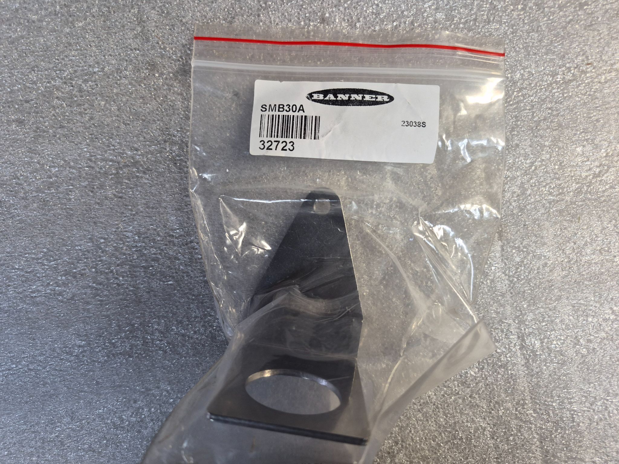 BANNER SMB30A Right-Angle Mounting Bracket NEW 0