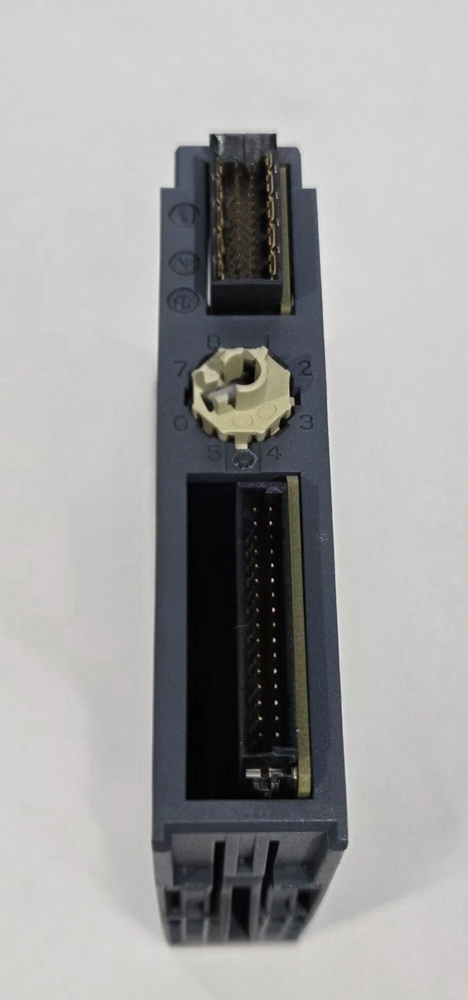 SIEMENS 6ES7132‑6BH01‑0BA0 SIMATIC ET 200SP Digital Output Module USED 1