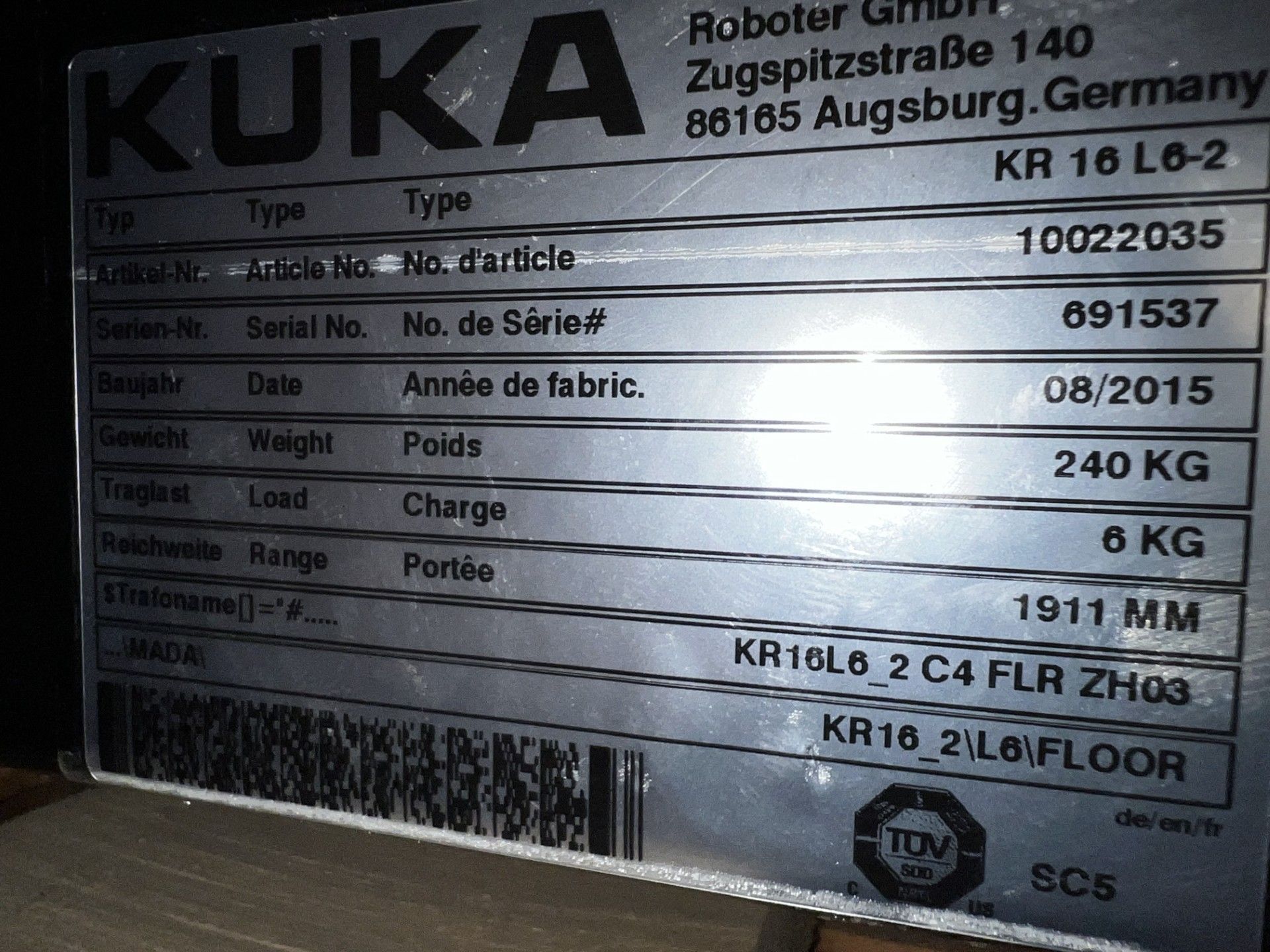 KUKA KR 16 L6-2 INDUSTRIAL ROBOT WITH KR C4 NA CONTROLLER NEW 14