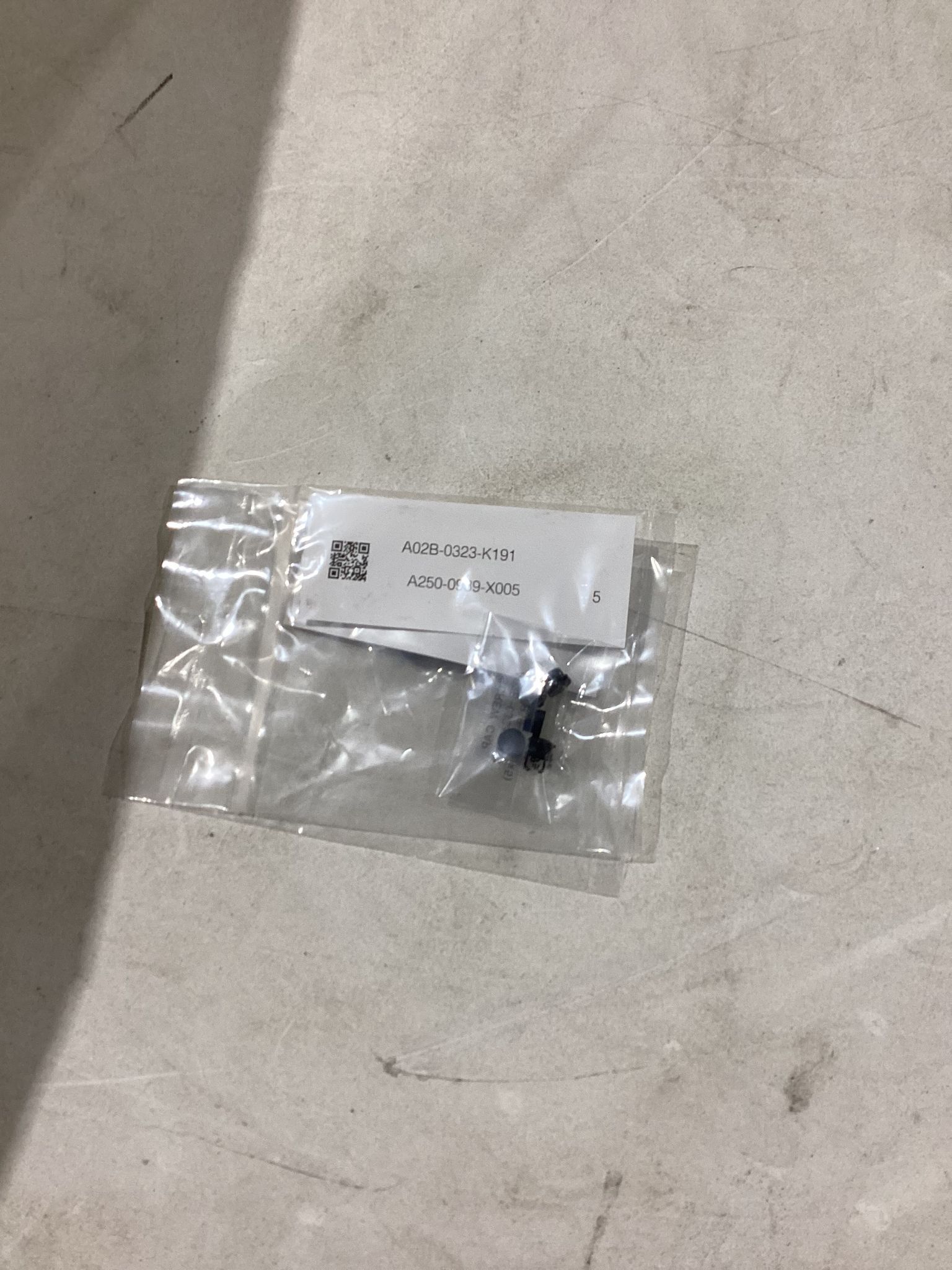 FANUC A02B-0323-K1915-PIECE SCREW CAP KIT NEW 0