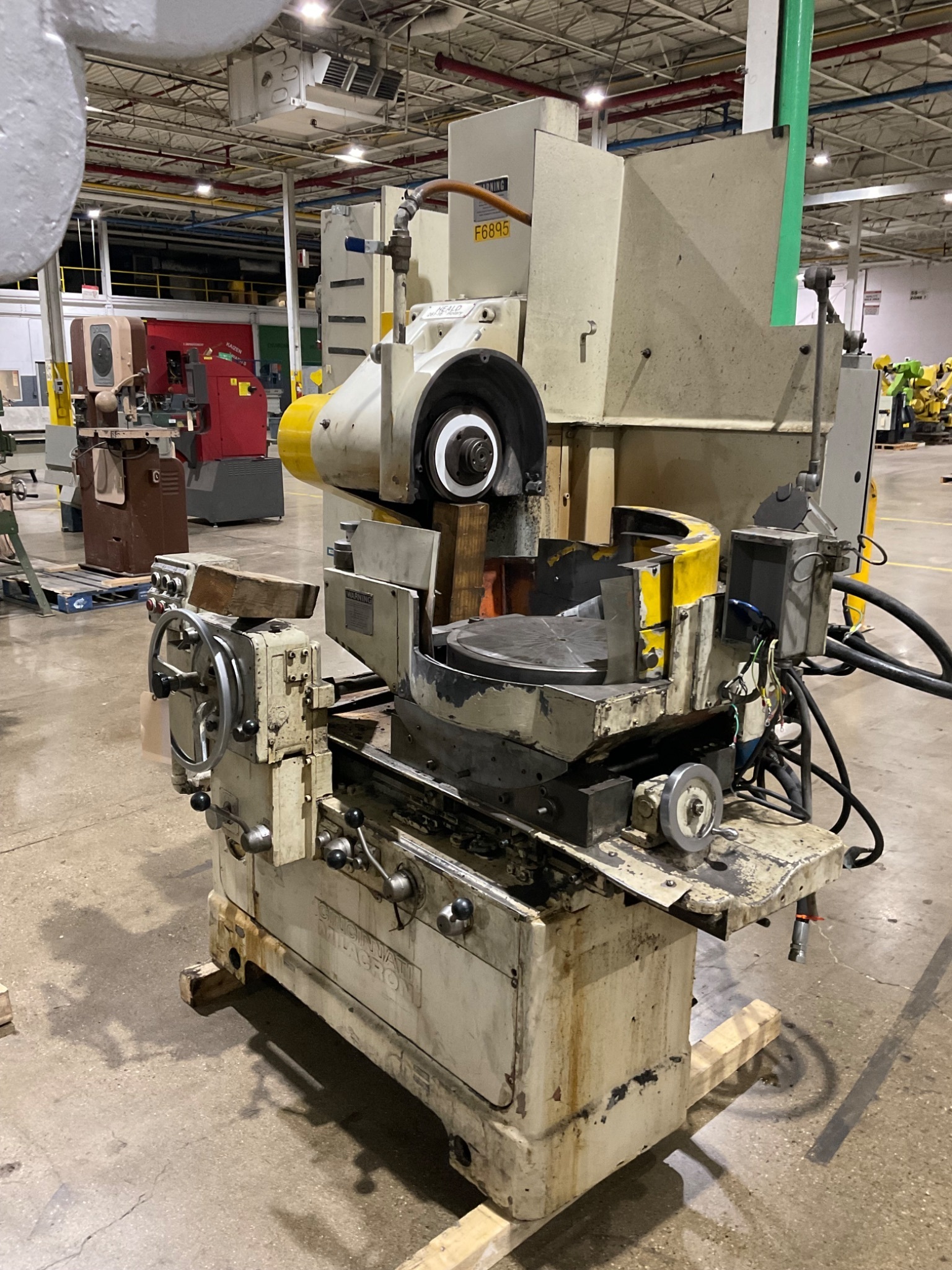 CINCINNATI MILACRON ROTARY SURFACE GRINDER 261-16" 460V W/ NEUTROFIER III USED 0