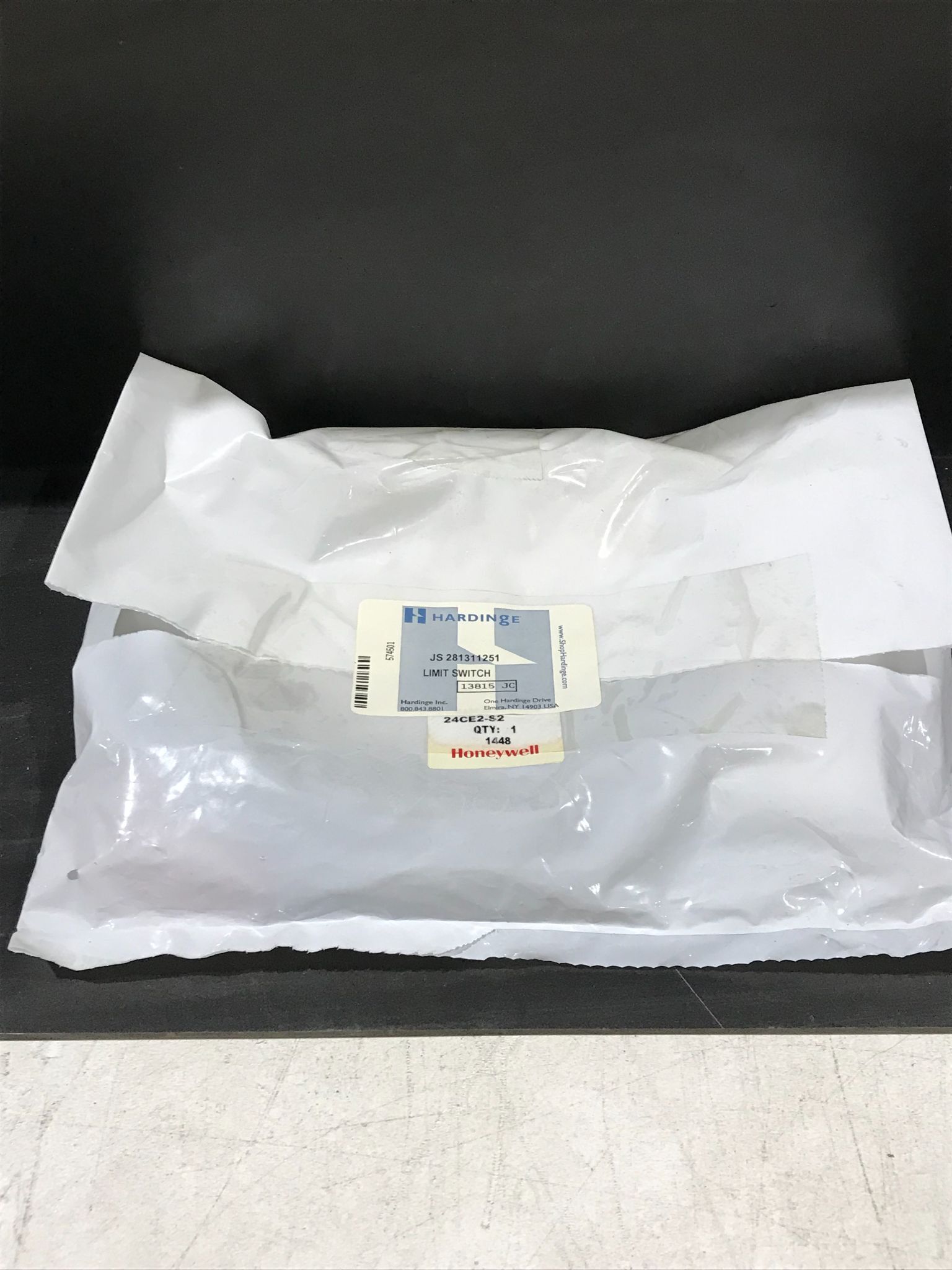 HONEYWELL 24CE1‑2 Limit Switch NEW 0