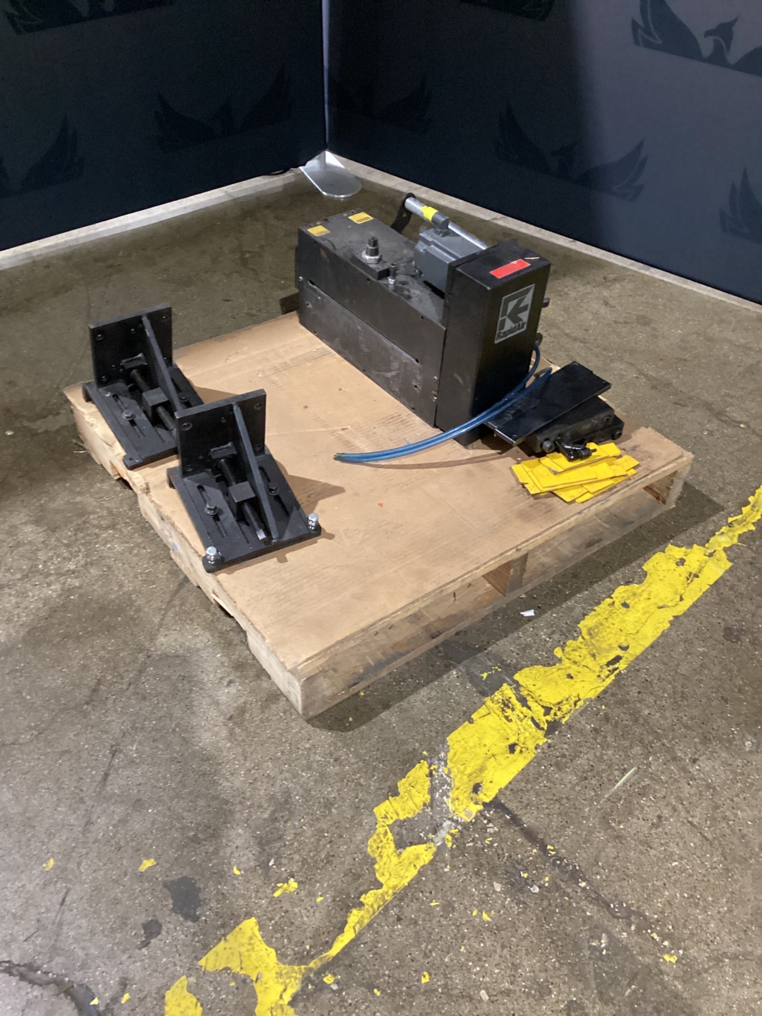 RAPID AIR 112D 8" Coil Feeder Max 0.085" USED - AS-IS 0