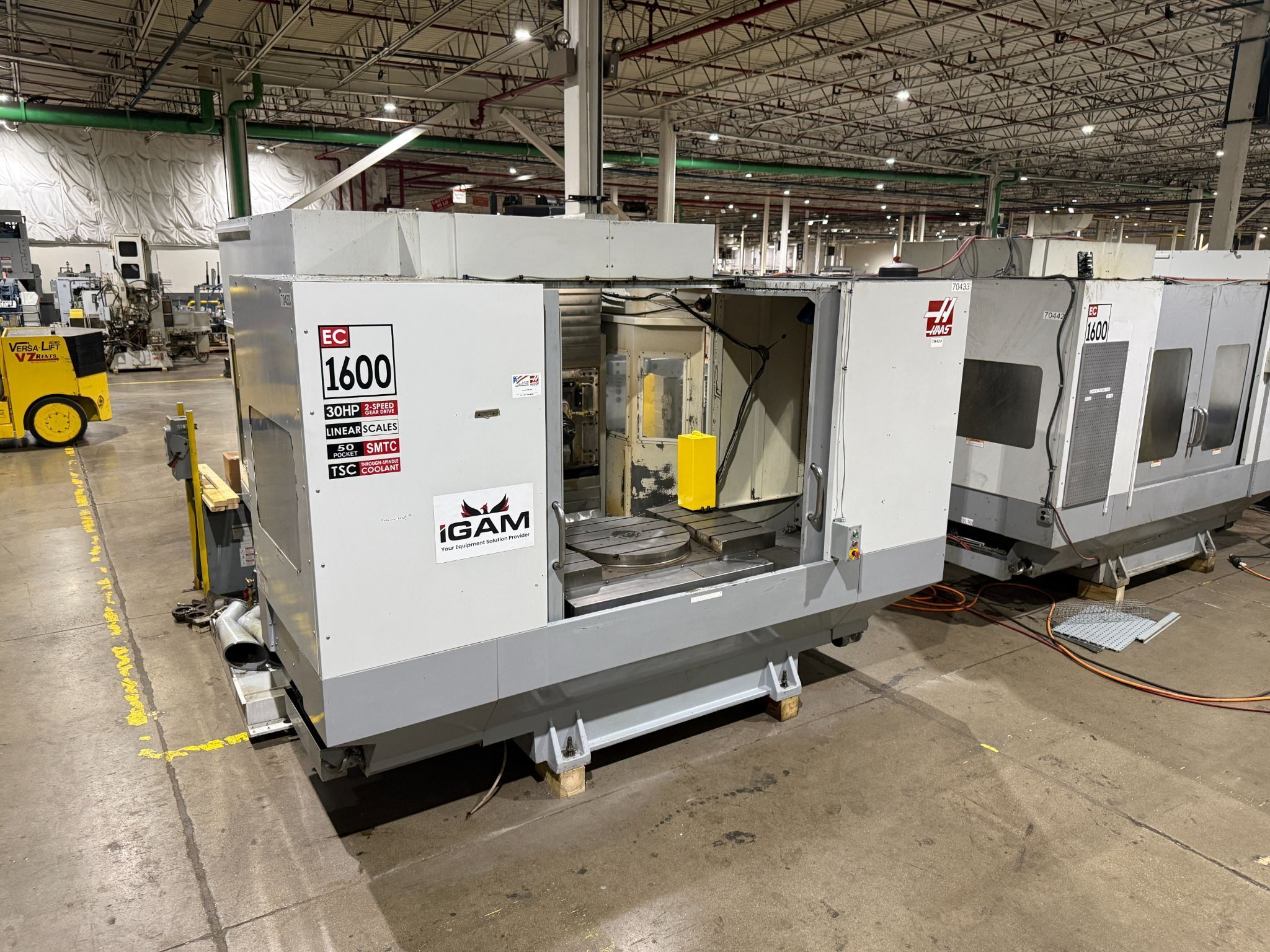 HAAS EC-1600-4X CNC Machines 1