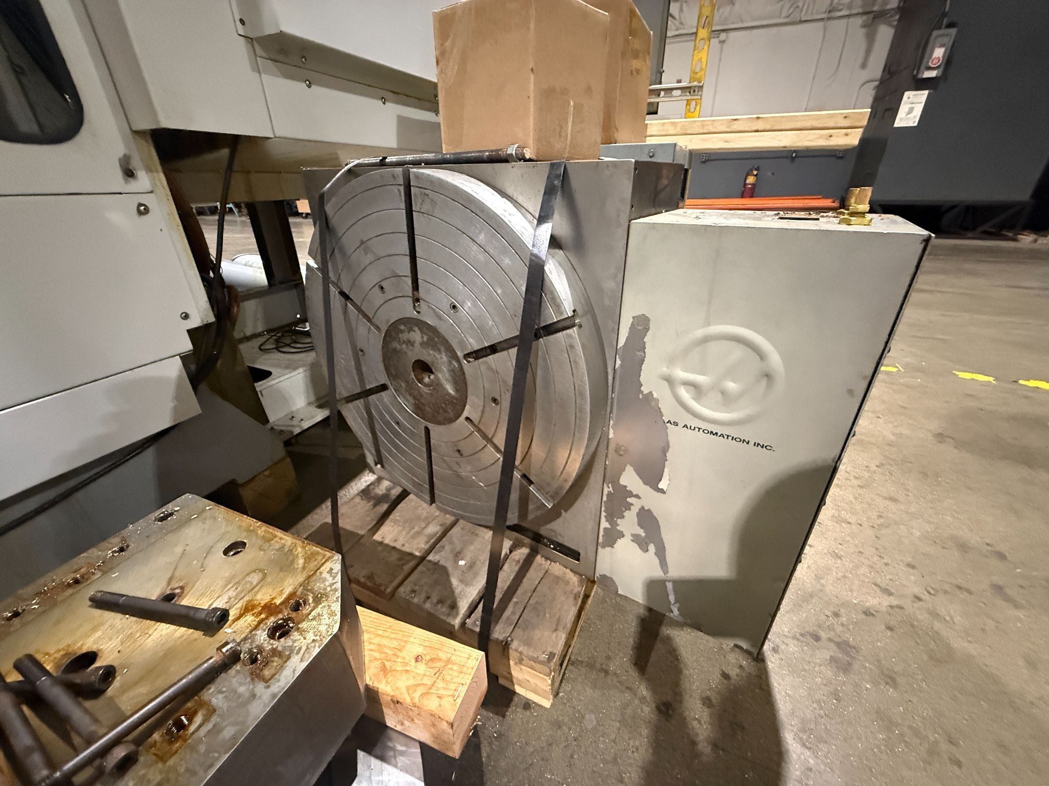 HAAS EC-1600-4X CNC Machines 7