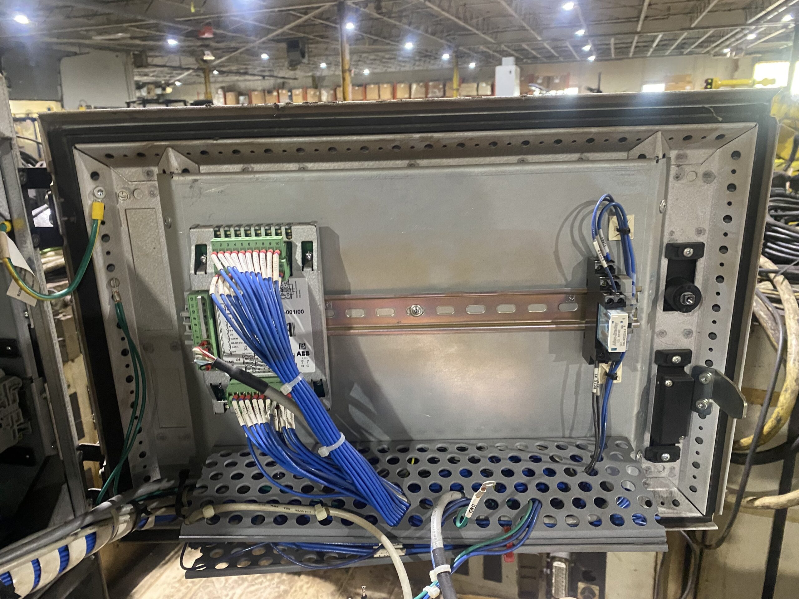 ABB - IRC5 M2004 Controls PARTS ONLY 5