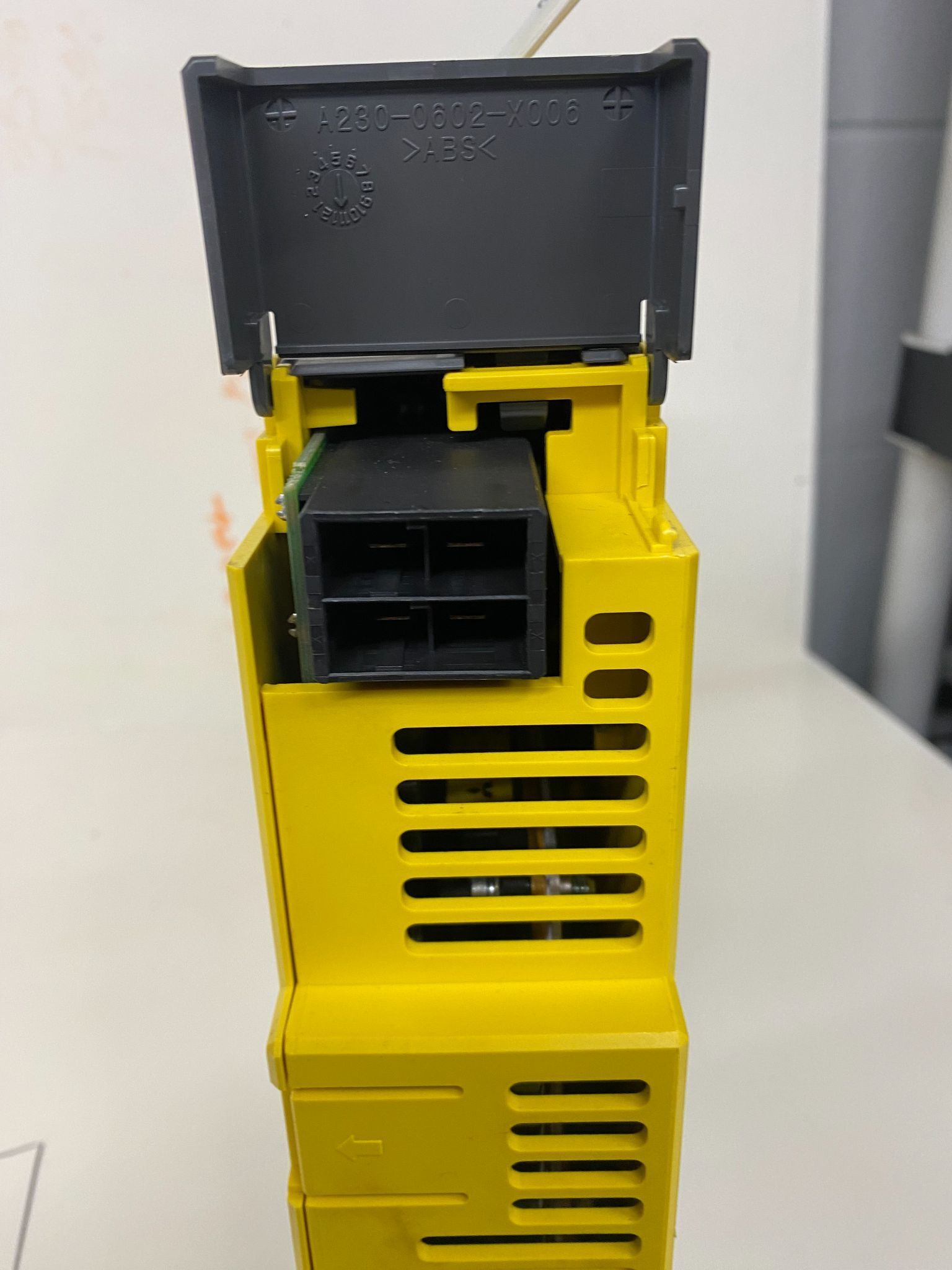 FANUC A06B-6117-H105 aiSV 80 Servo Drive USED 4