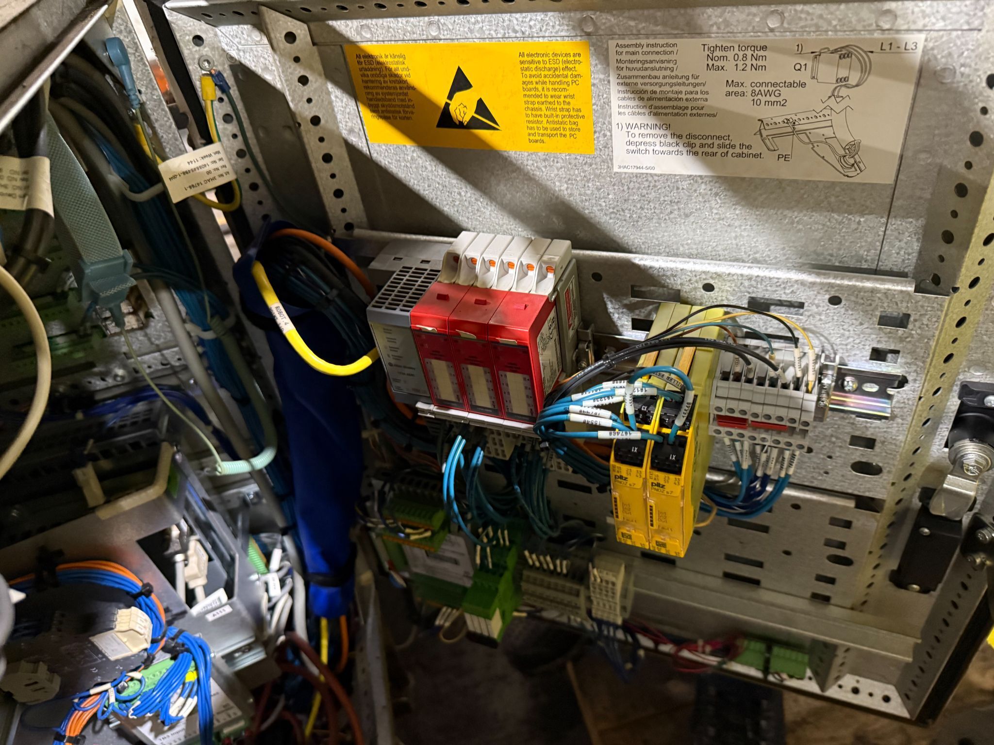 ABB IRC5 M2004 Robot Controller USED AS‑IS 3
