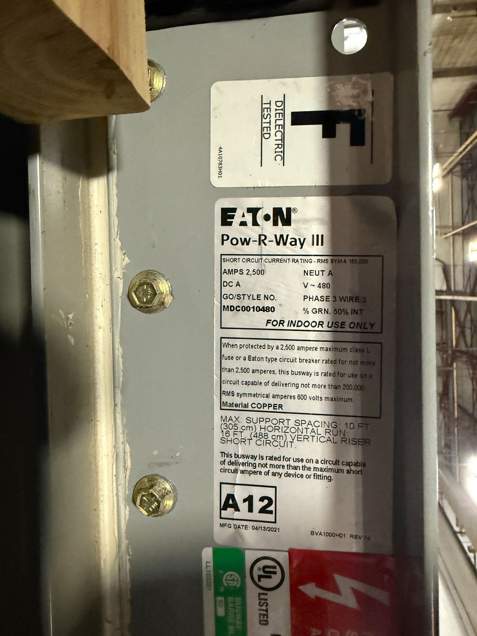 EATON 2500A POW-R-WAY III 10' Copper Straight Length Busway 480V, 3PH, 3G NEW 4