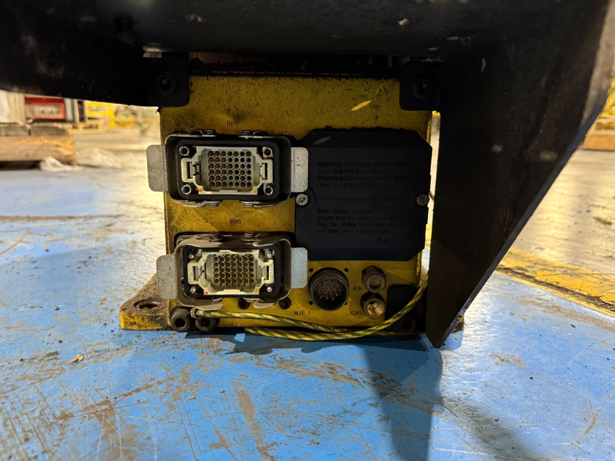 FANUC ArcMate 100iB Robot USED 5