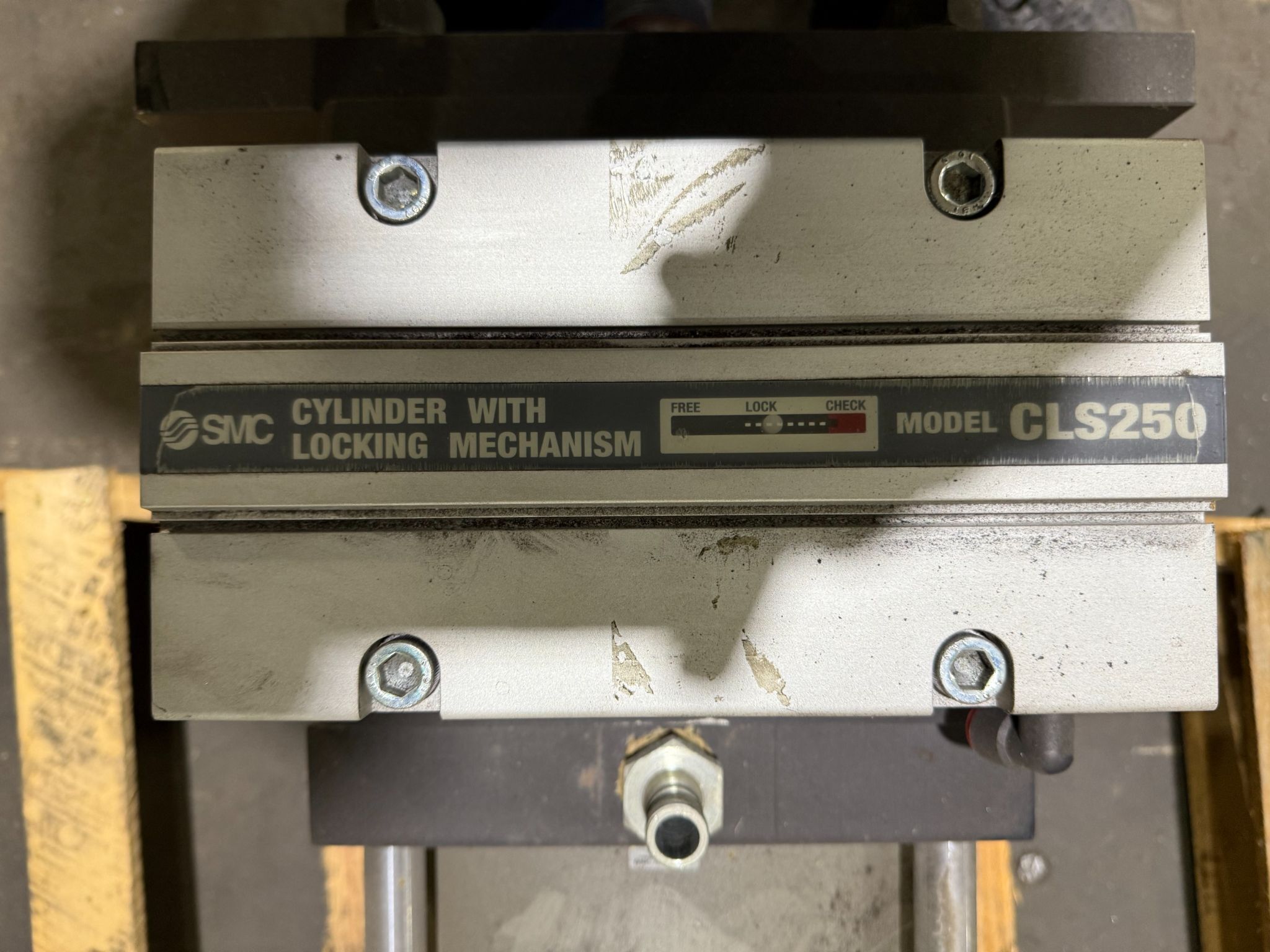 SMC CLSF250TN-1000-D Cylinder w/ CLS250 Locking Mechanism USED 2