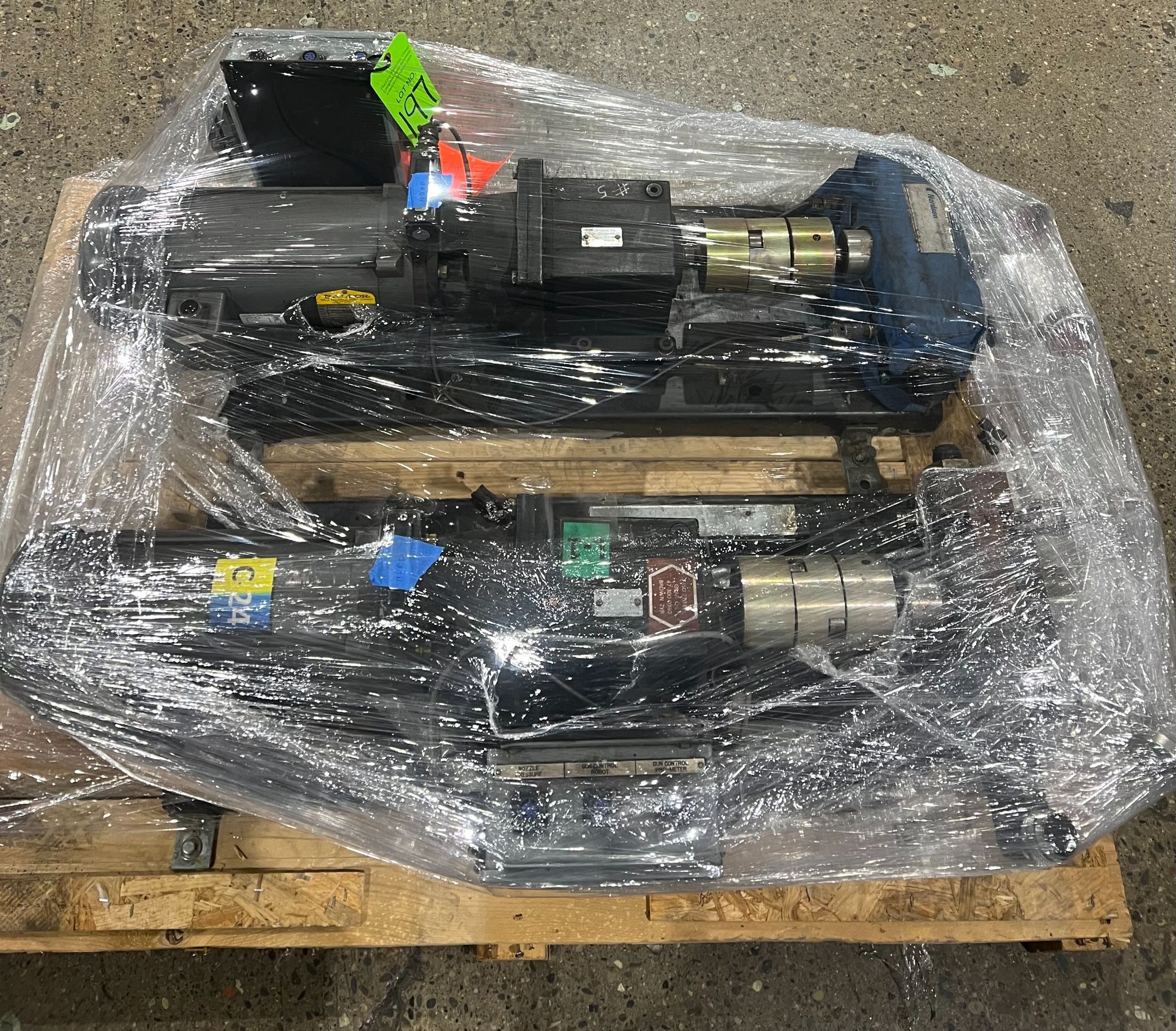 LENZE GST06-2NVBR-5S MOTOR USED 0