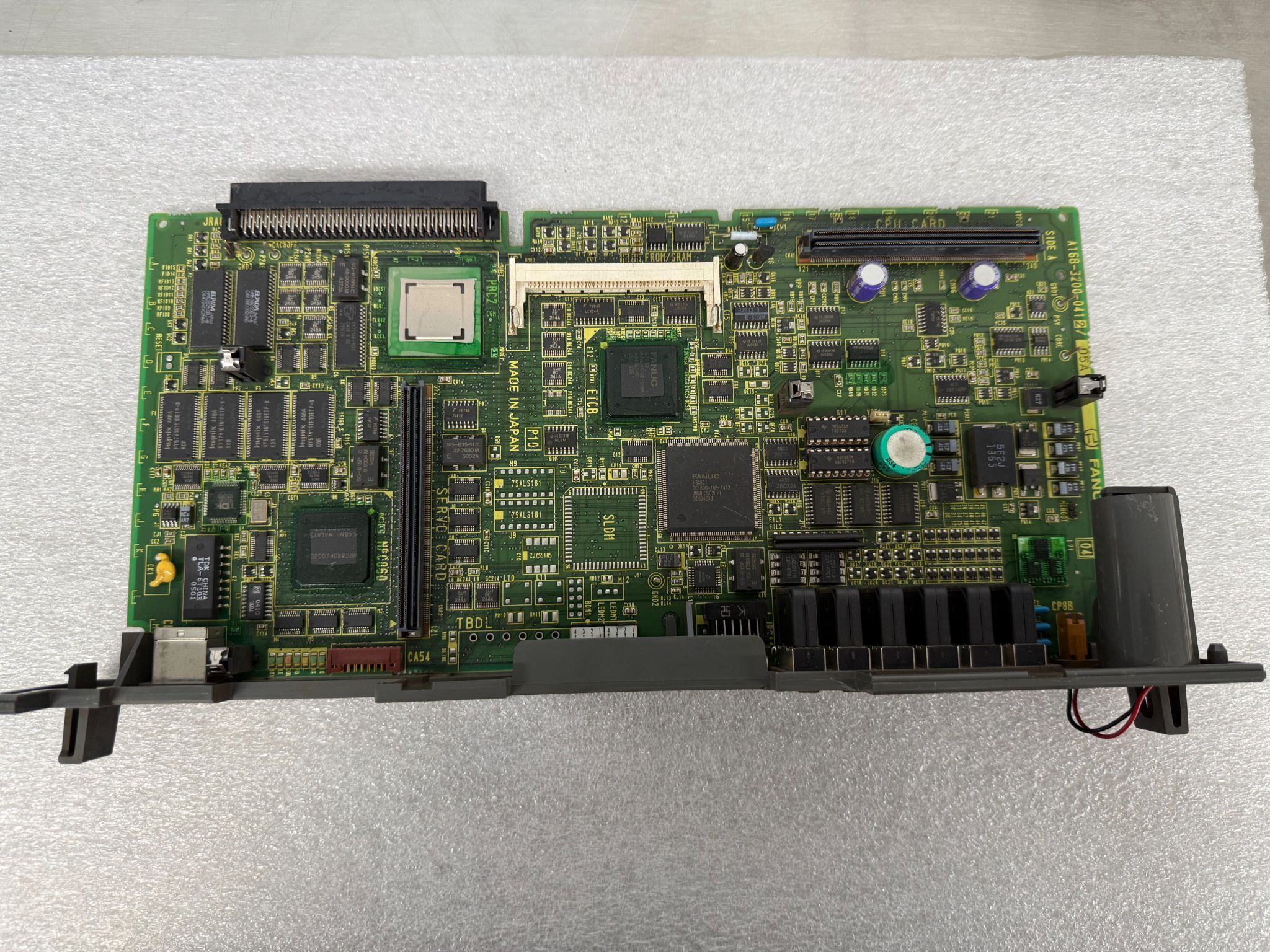 FANUC A16B-3200-0412/05A PCB - R-J3iB Main CPU USED 0