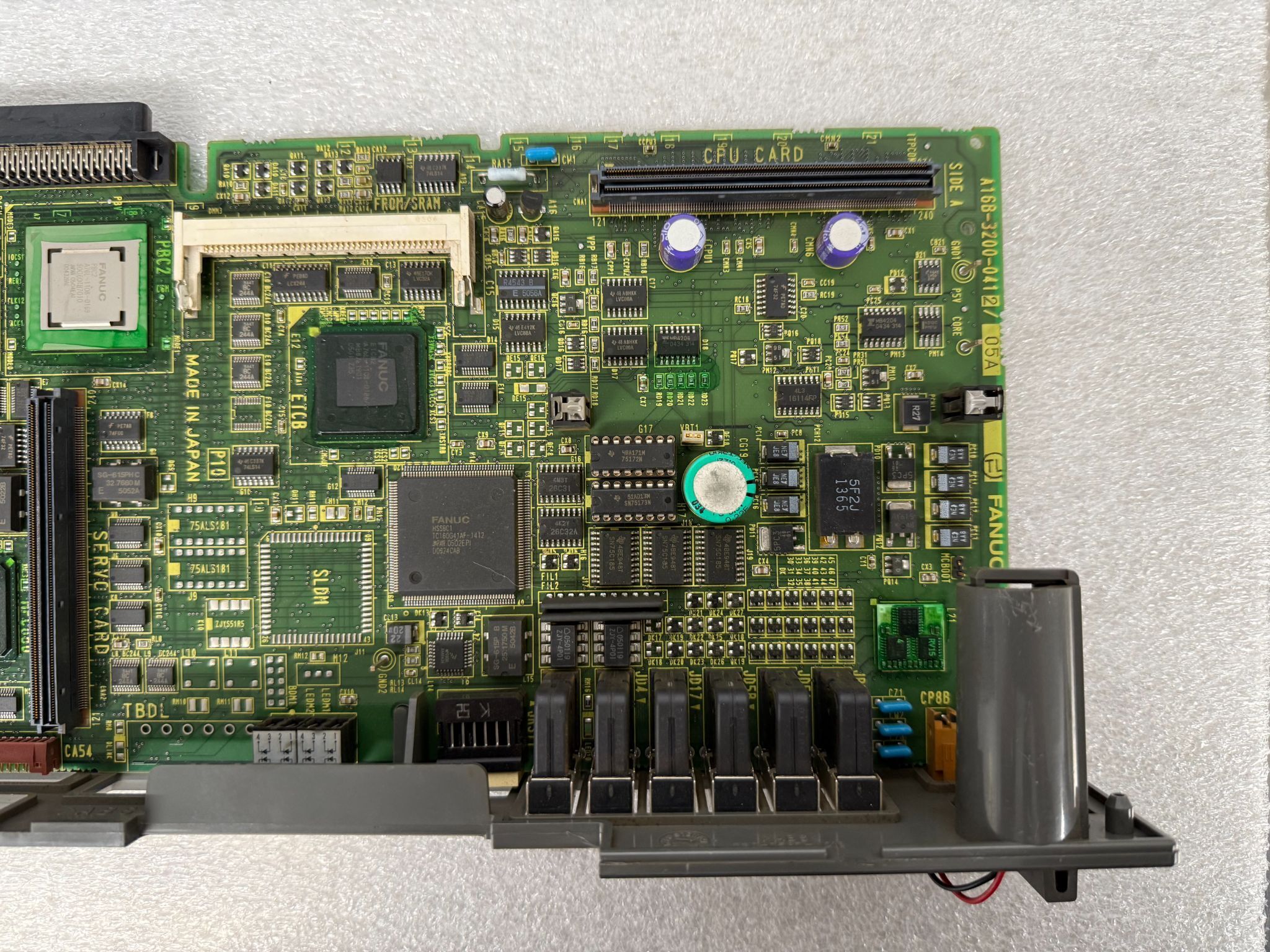 FANUC A16B-3200-0412/05A PCB - R-J3iB Main CPU USED 2