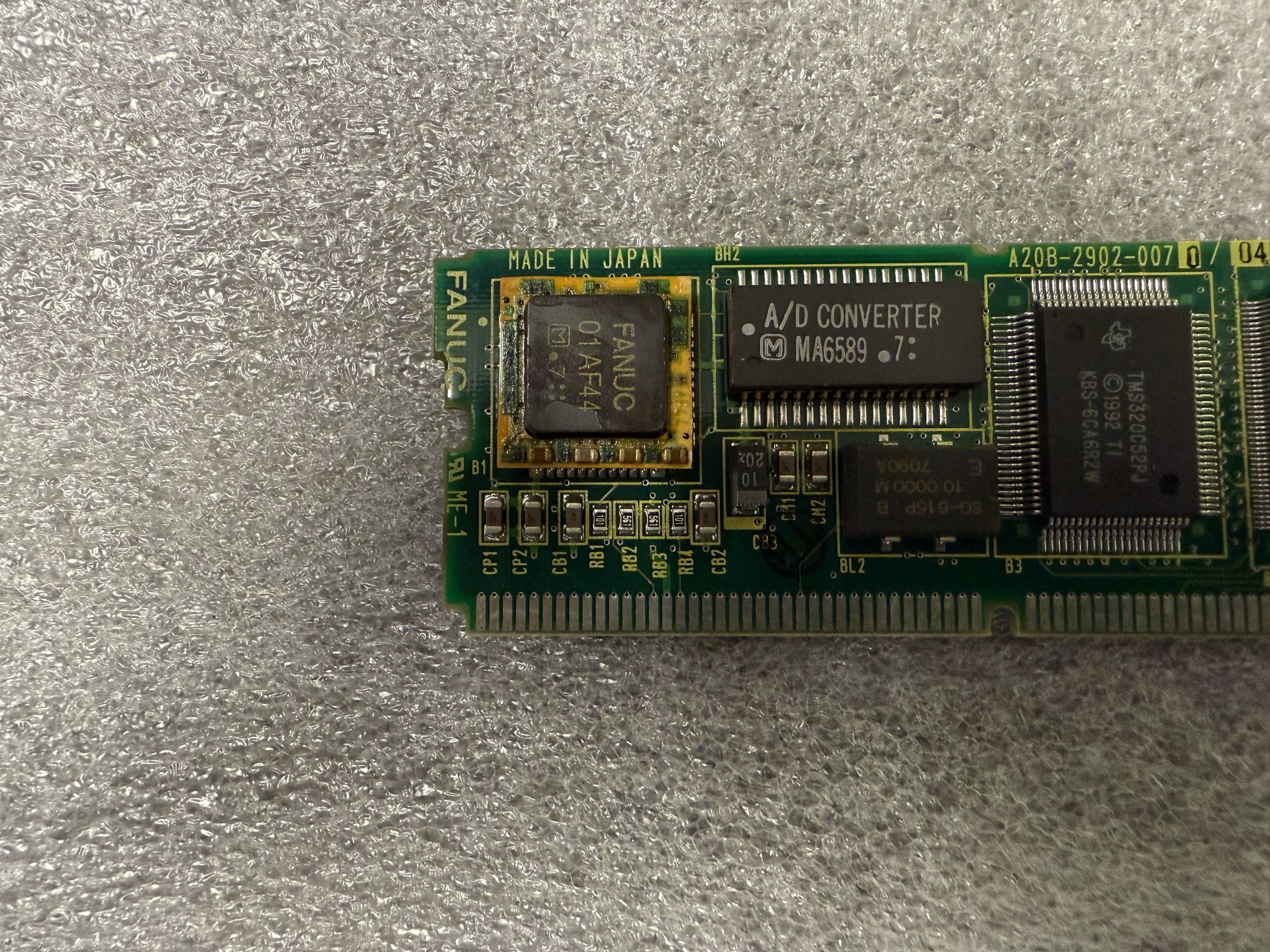 FANUC A20B-2902-0070 /04B PCB - 2 Axis Servo Control Module USED 1