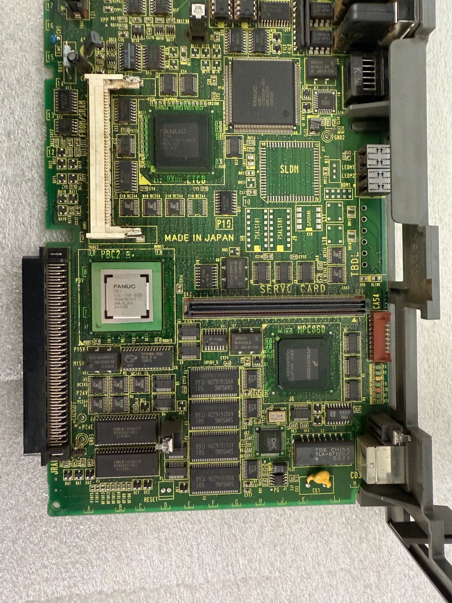 FANUC A16B-3200-0412/08A PCB - R-J3iB Main CPU USED 2