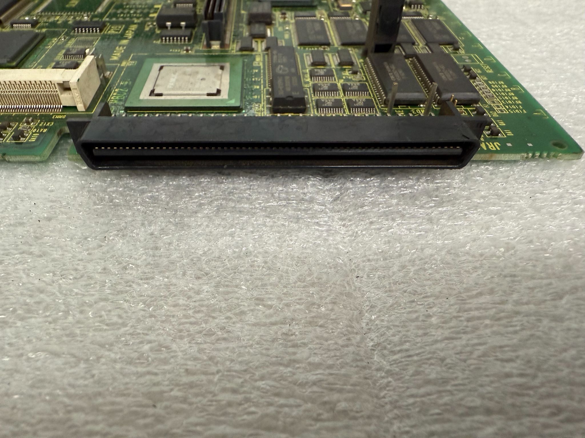 FANUC A16B-3200-0412/08A PCB - R-J3iB Main CPU USED 3