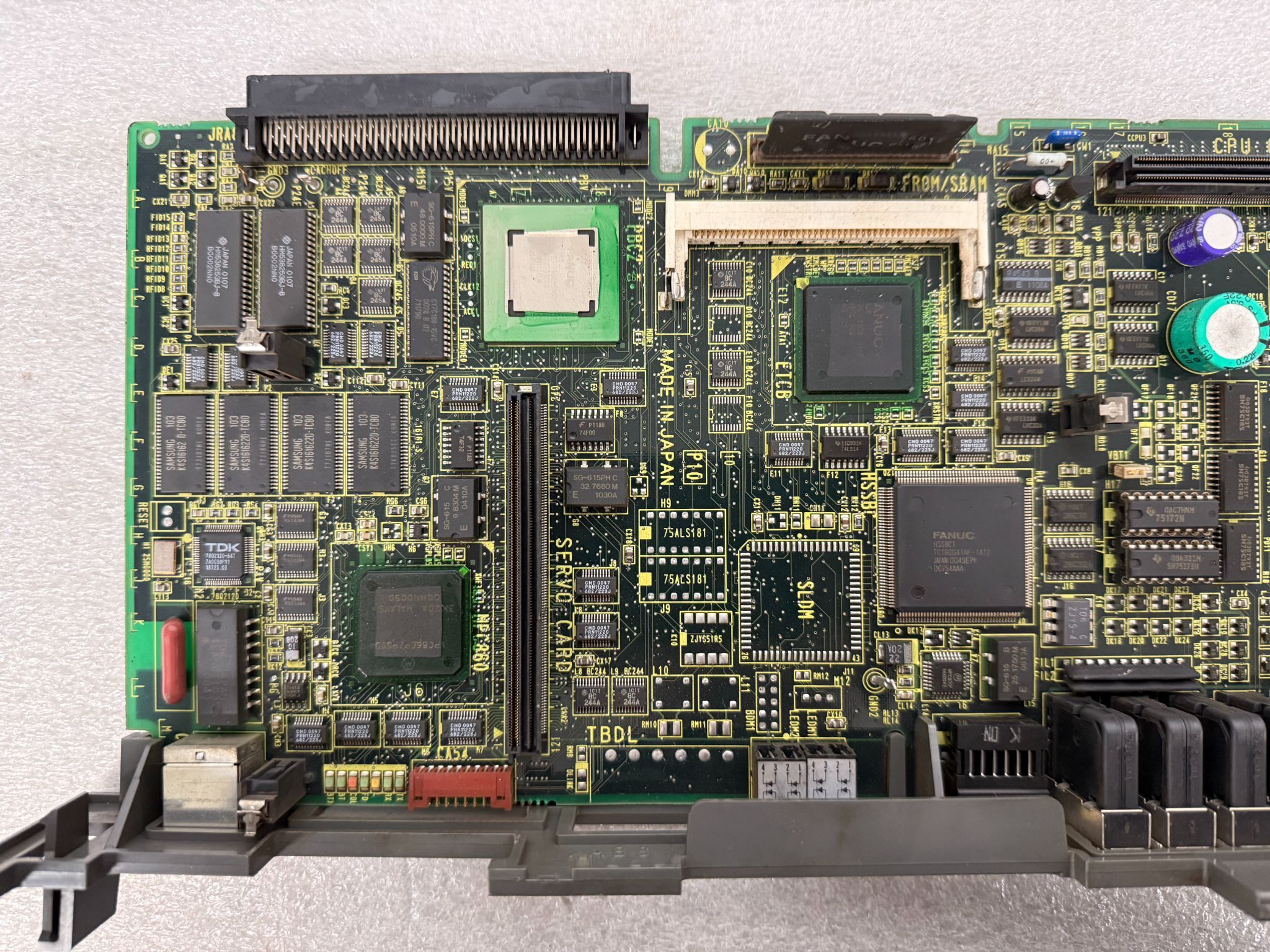 FANUC A16B-3200-0412 /01A PCB - R-J3iB Main CPU USED 3