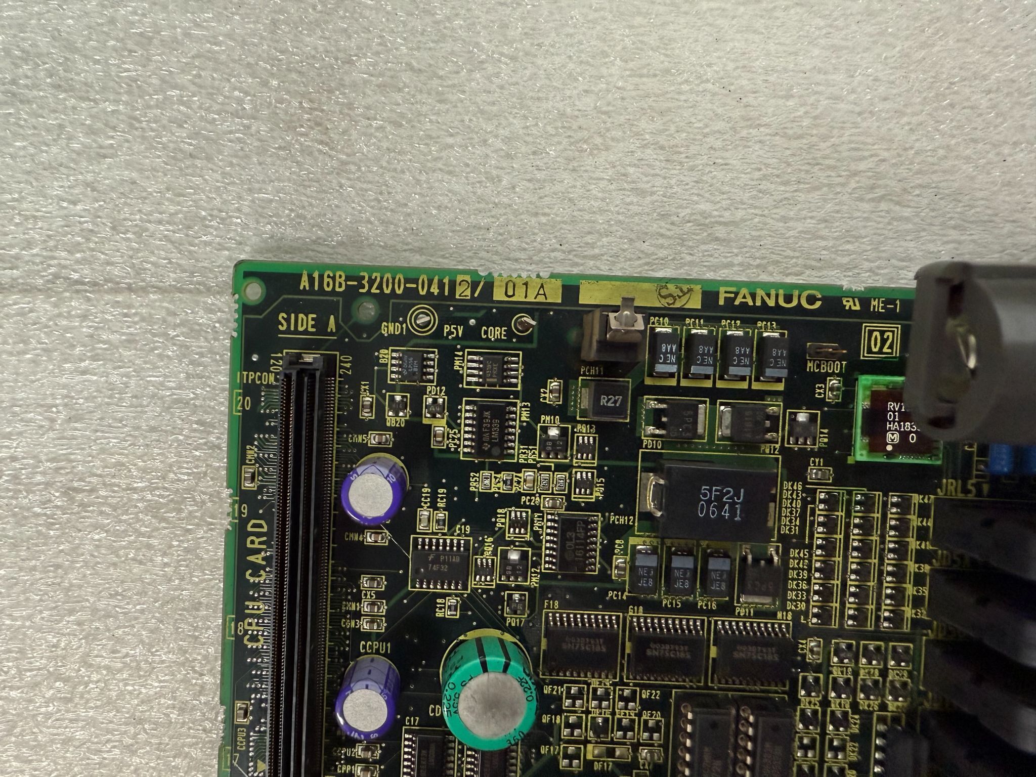 FANUC A16B-3200-0412 /01A PCB - R-J3iB Main CPU USED 4