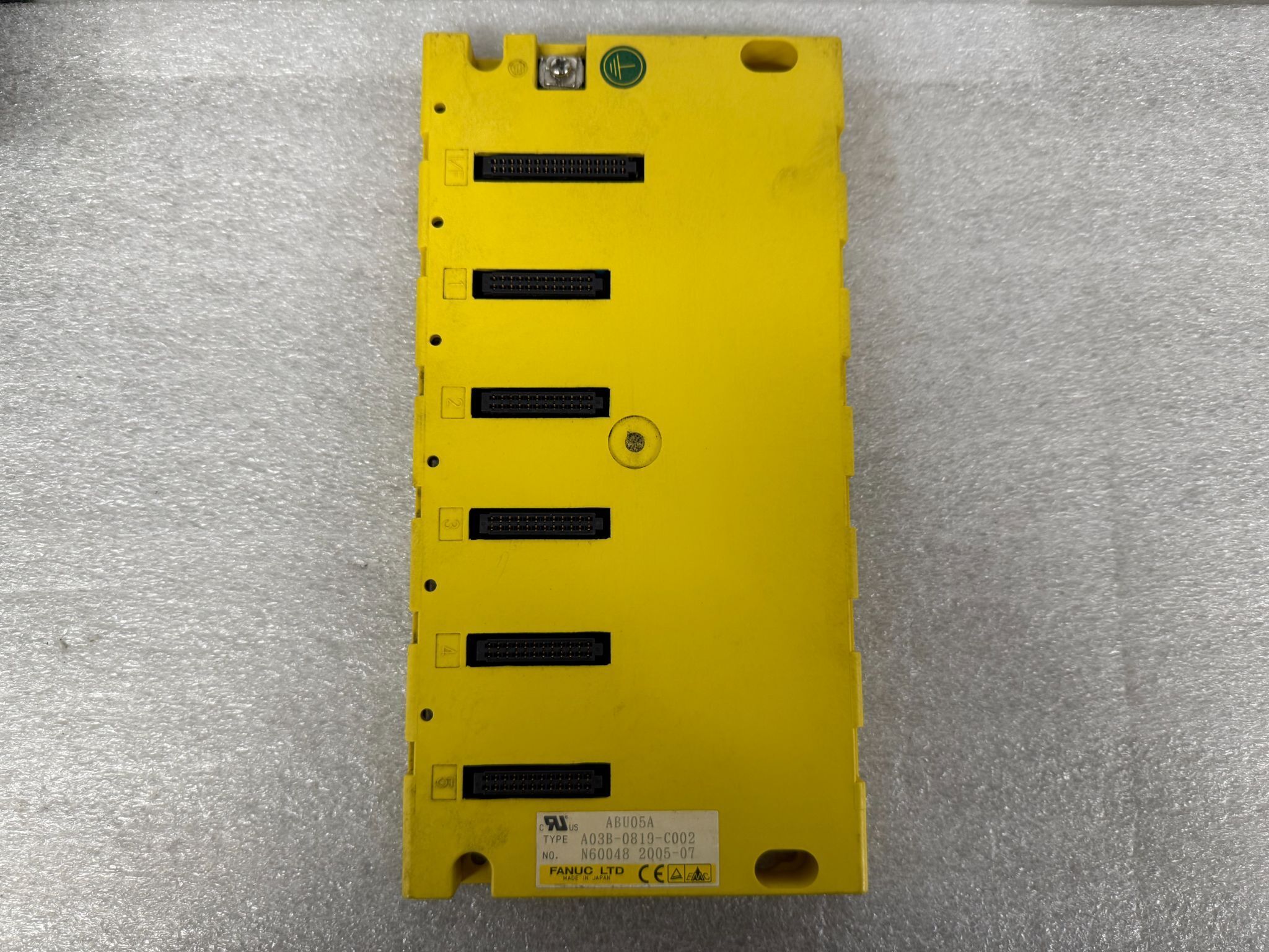 FANUC A03B-0819-C002 5-Slot I/O Base Unit ABU05A Horizontal USED 0