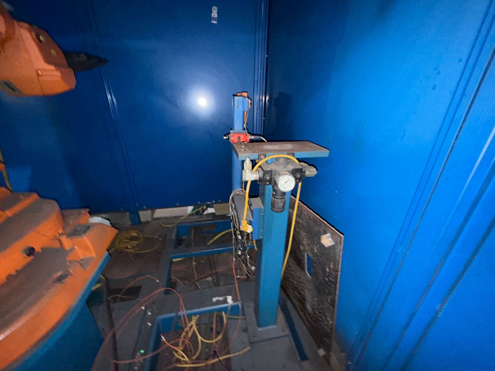 ABB Single IRB1600 Mig Cell w/ IRC5 Controls USED AS-IS 10